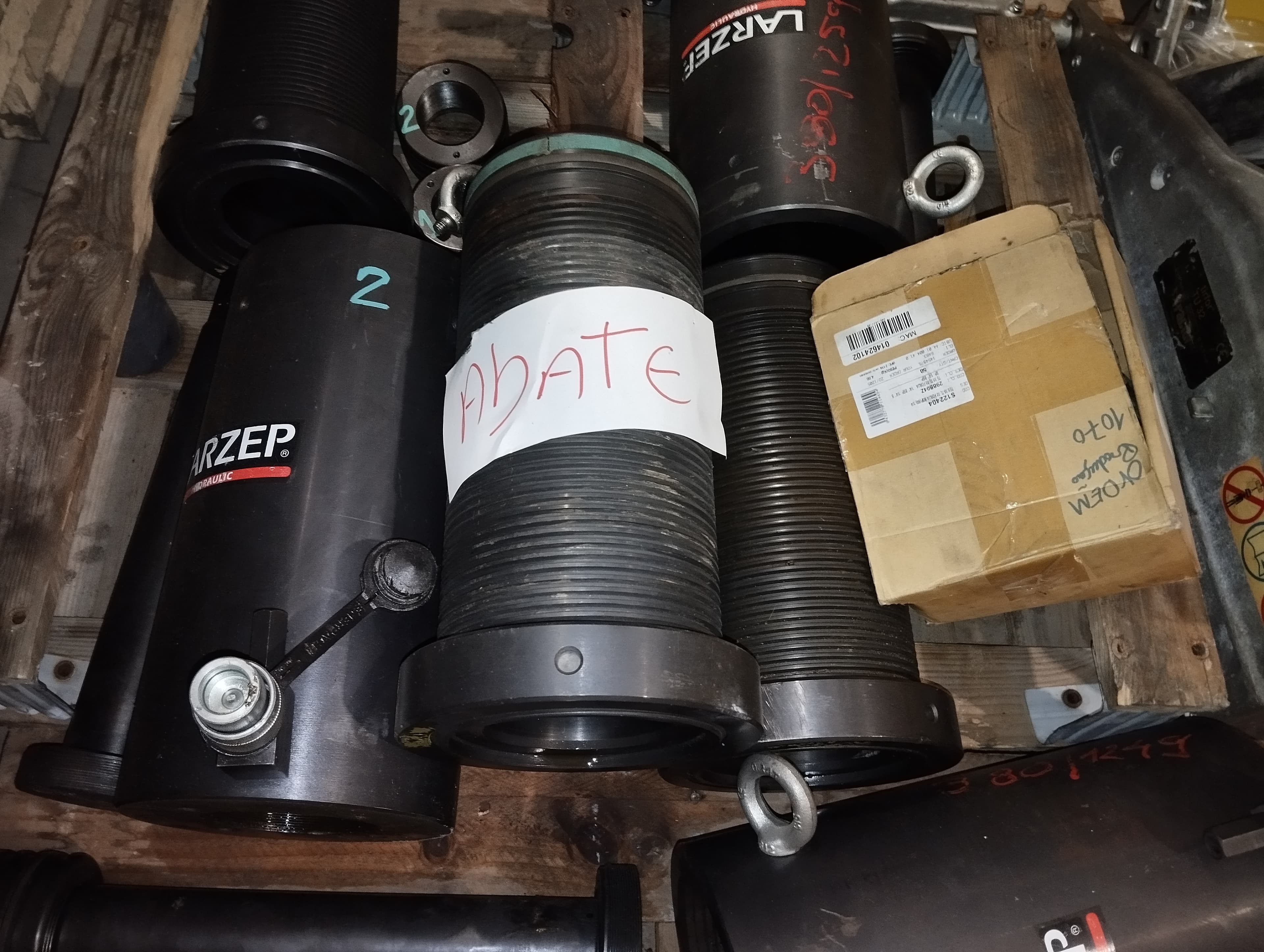 Macaco hidráulico OPS 100 Ton — imagen 1