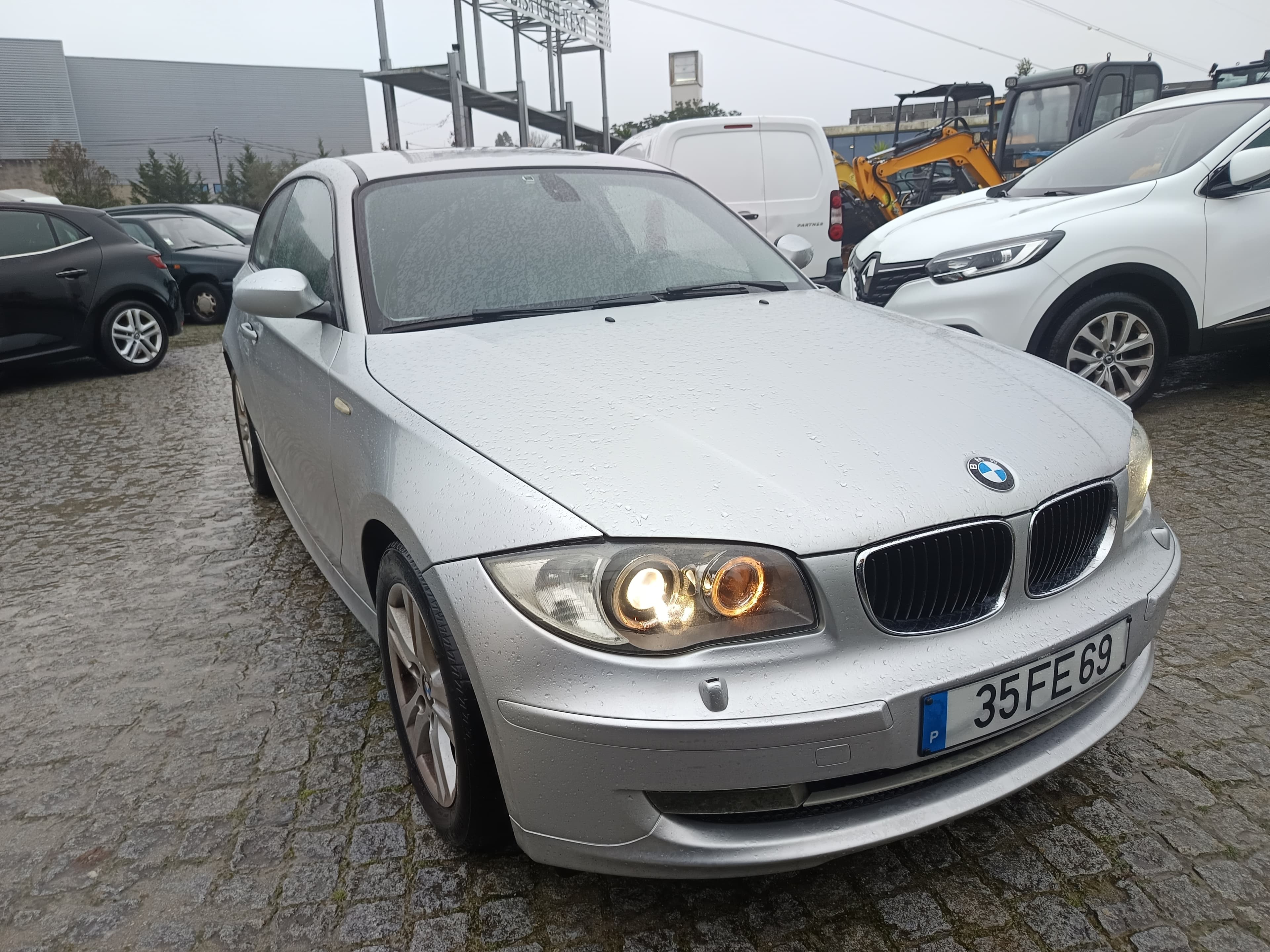 BMW 118d · Ano 2008 — image 3
