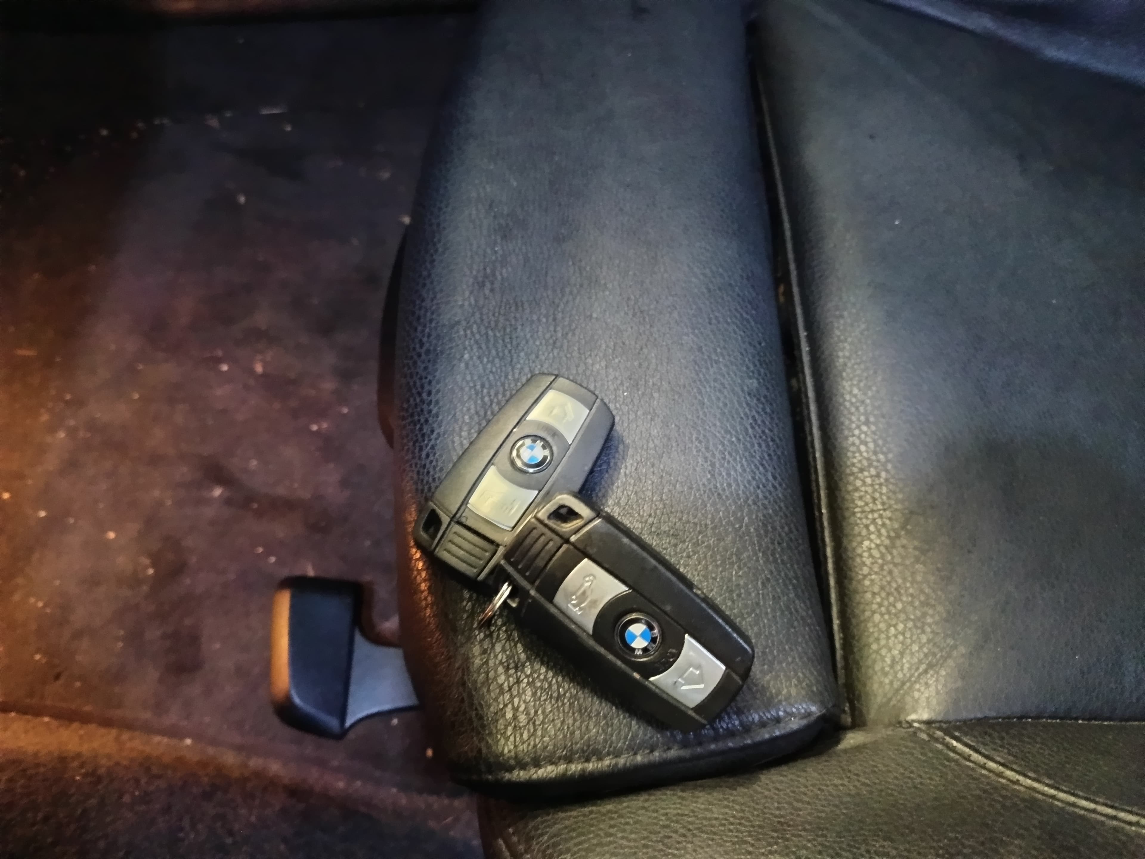 BMW 118d · Ano 2008 — image 36