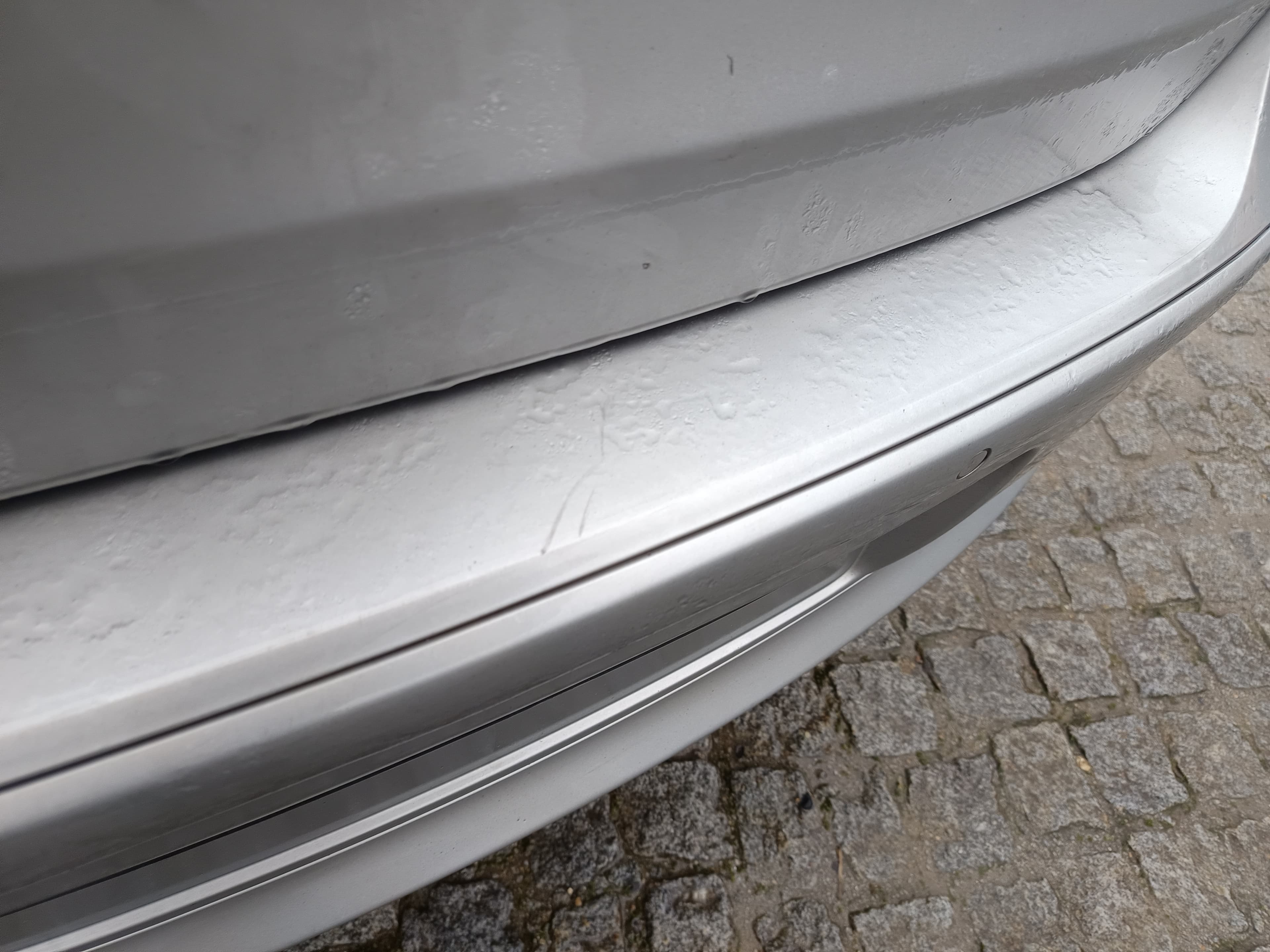 BMW 118d · Ano 2008 — image 9