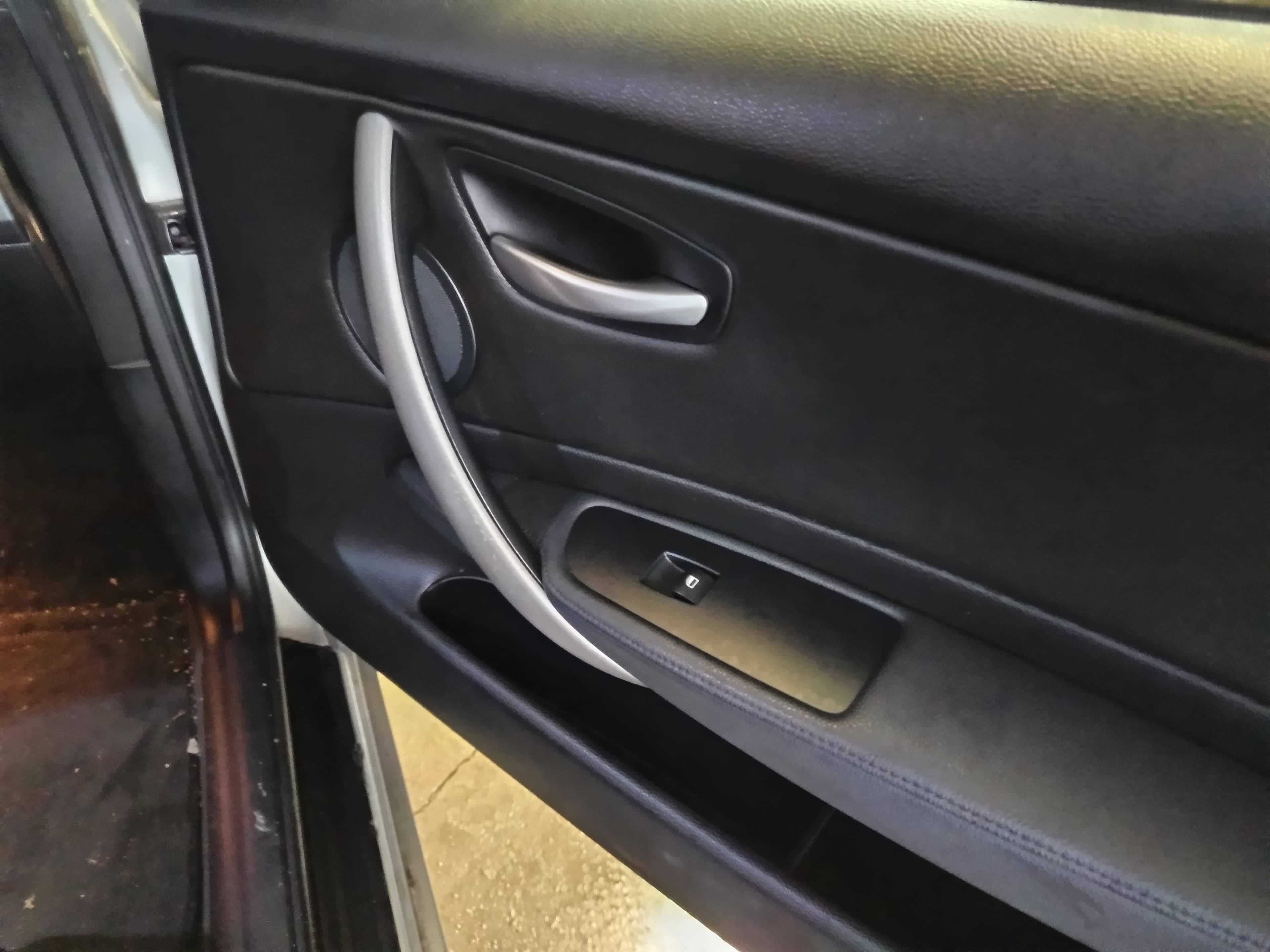 BMW 118d · Ano 2008 — image 33