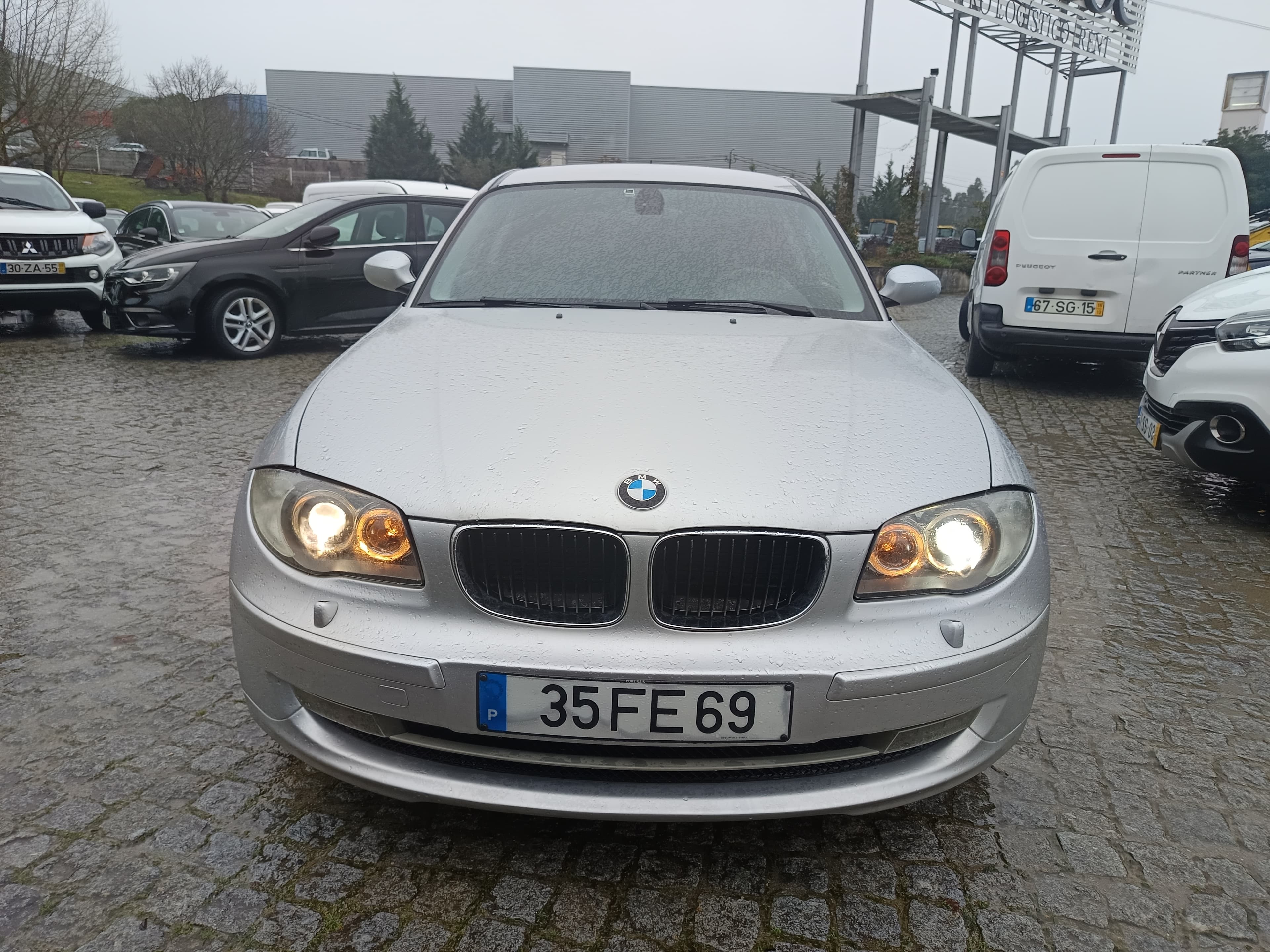 BMW 118d · Ano 2008 — image 2