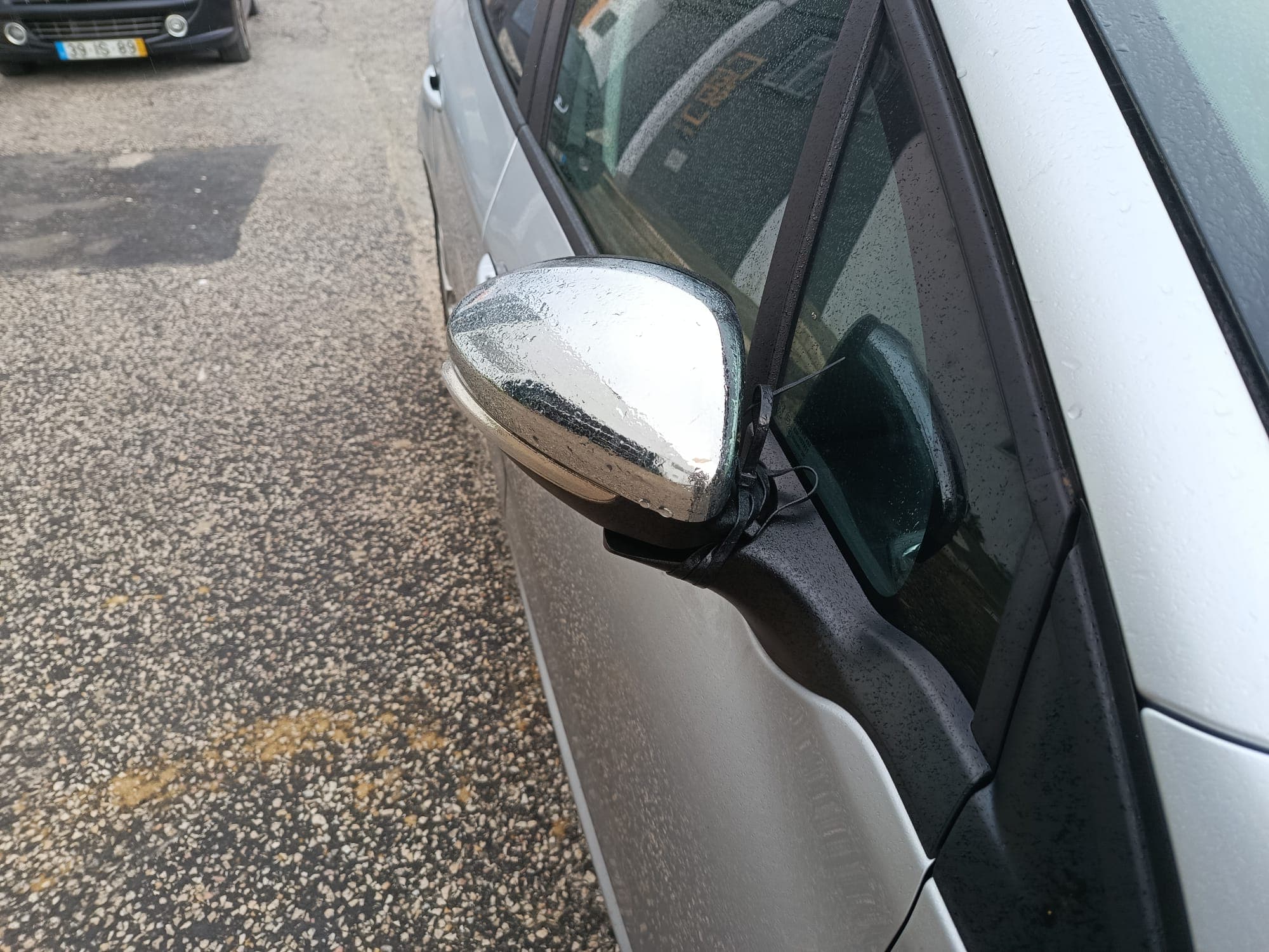 Peugeot 208 · Ano 2017 — image 21