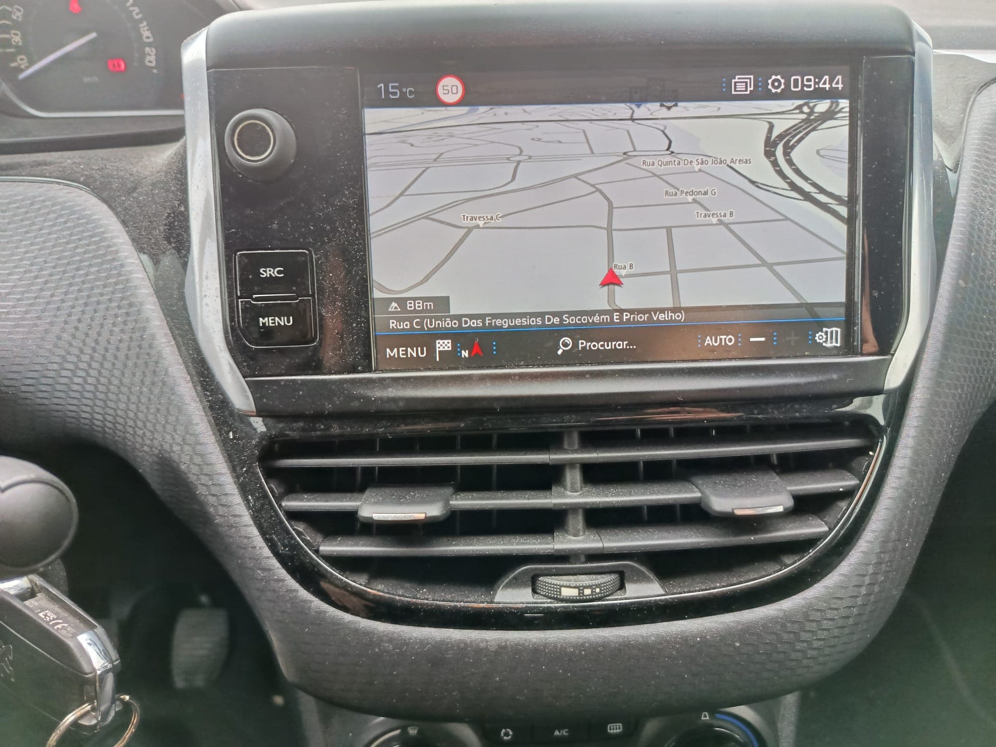 Peugeot 208 · Ano 2017 — image 14