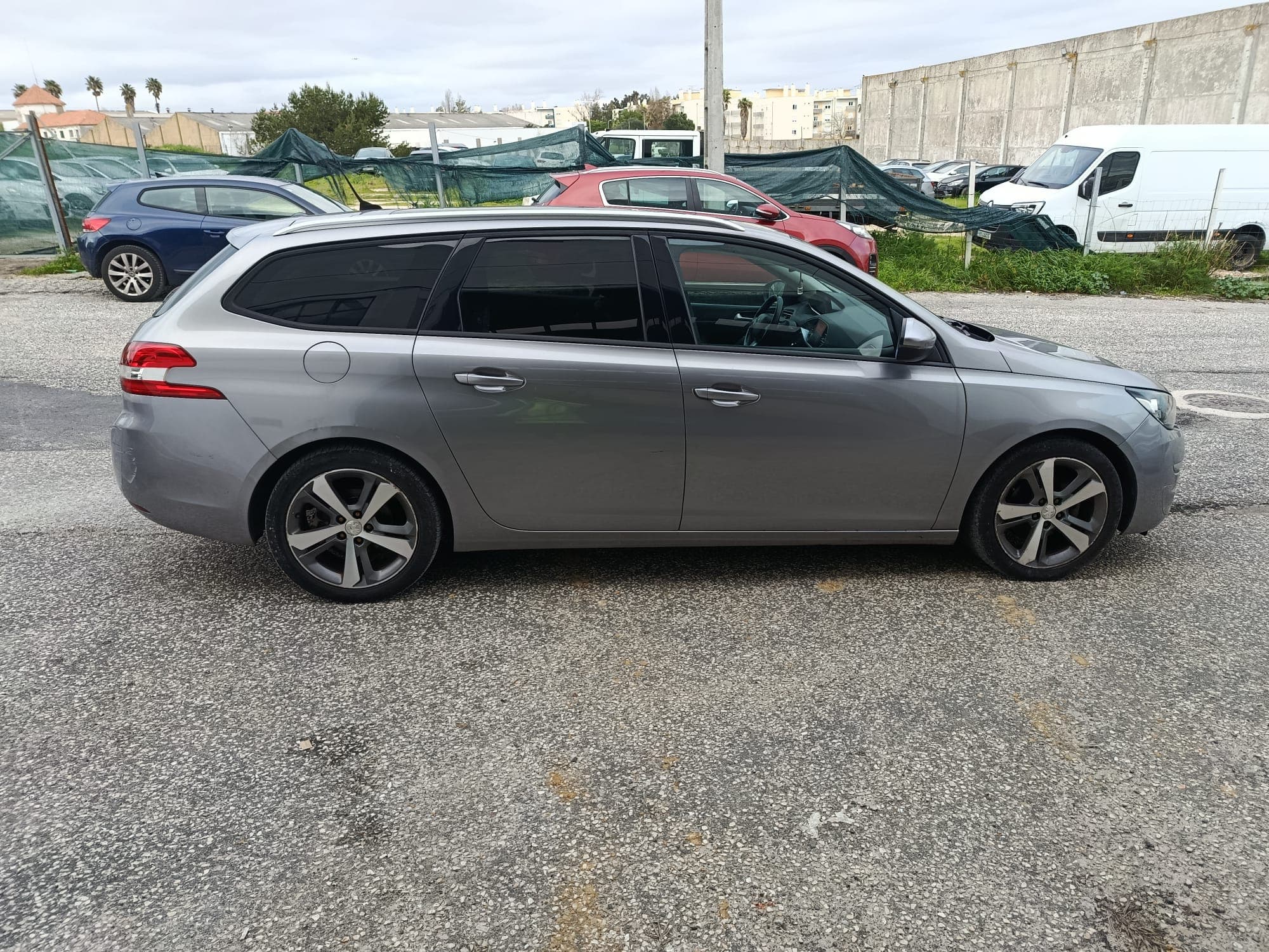 Peugeot 308 SW · Ano 2015 — imagem 8