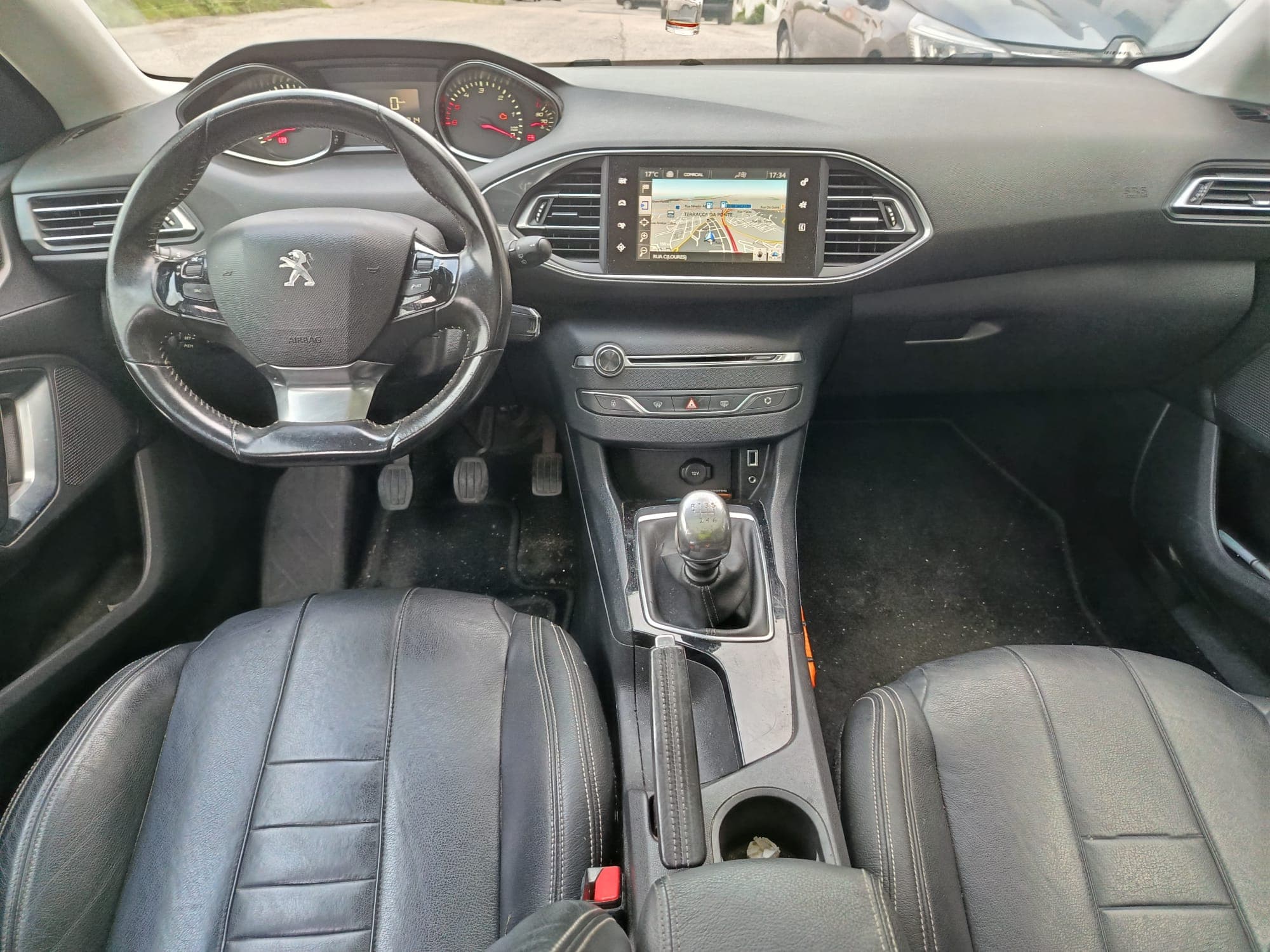 Peugeot 308 SW · Ano 2015 — imagem 23