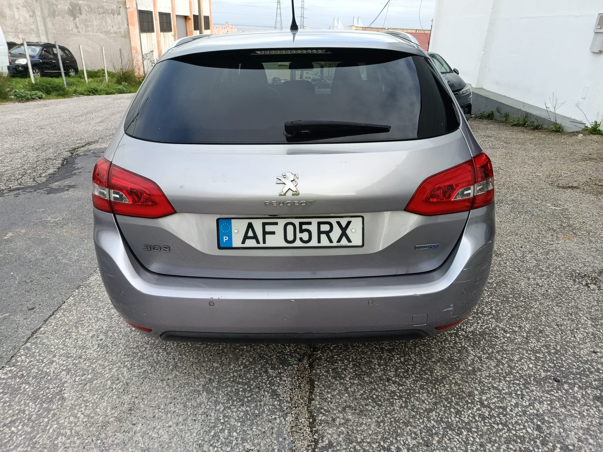 Peugeot 308 SW · Ano 2015 — imagem 5