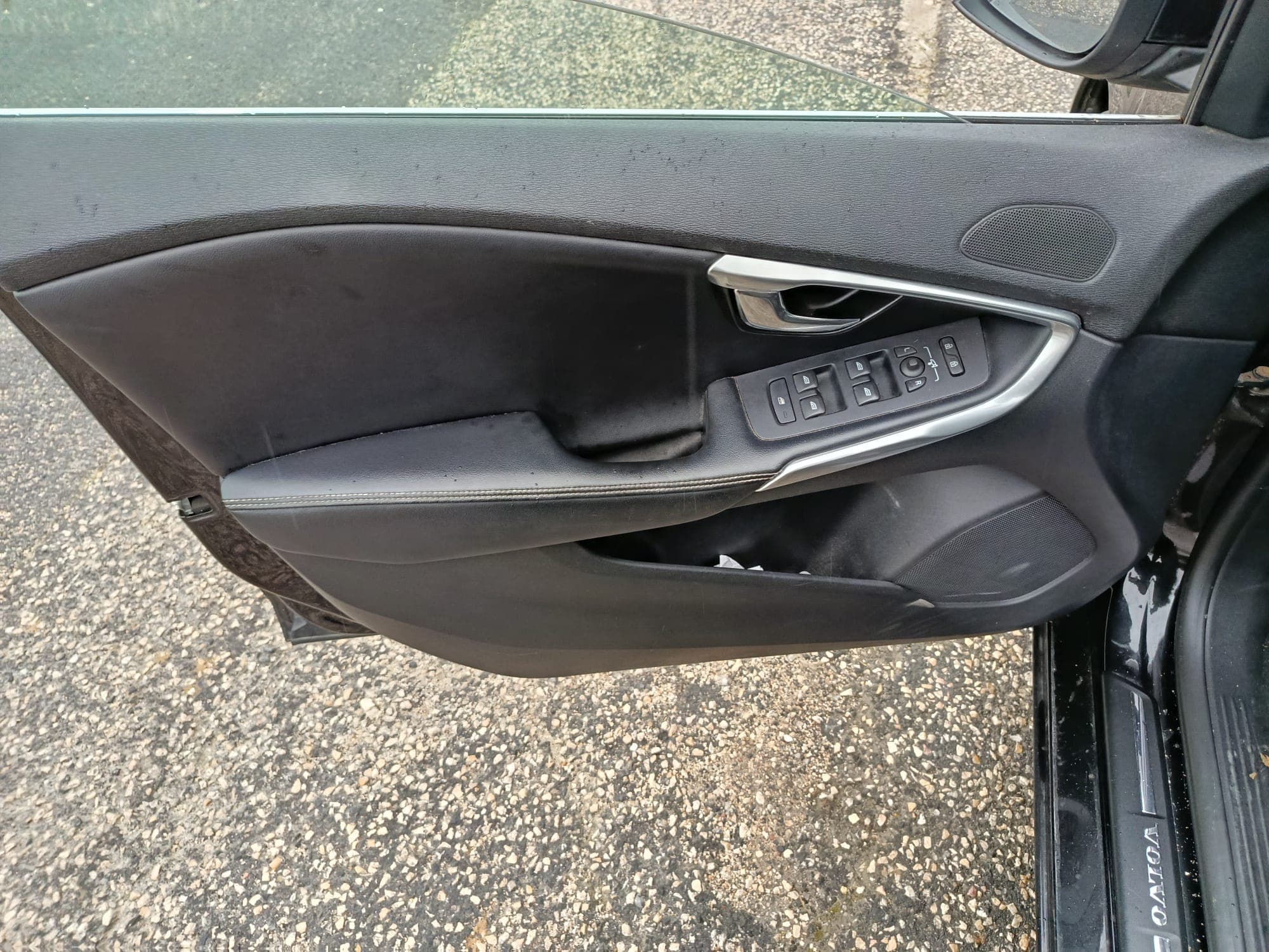 Volvo V40 · Ano 2015 — imagen 18