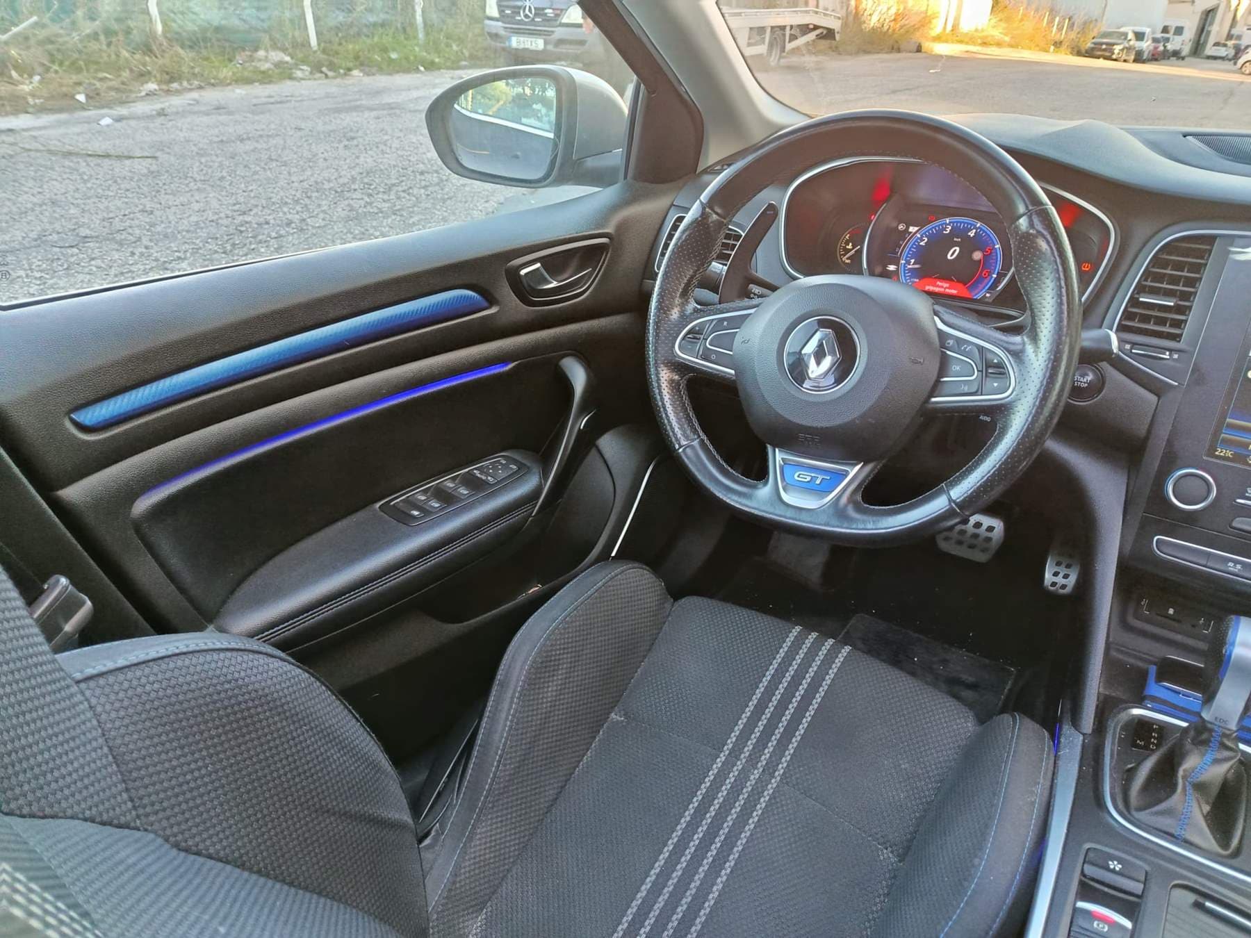Renault Mégane · Ano 2018 — imagem 10