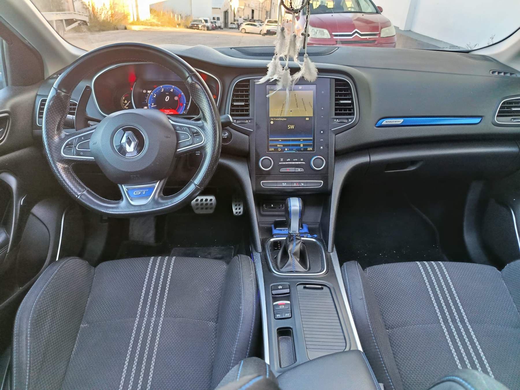 Renault Mégane · Ano 2018 — imagem 9