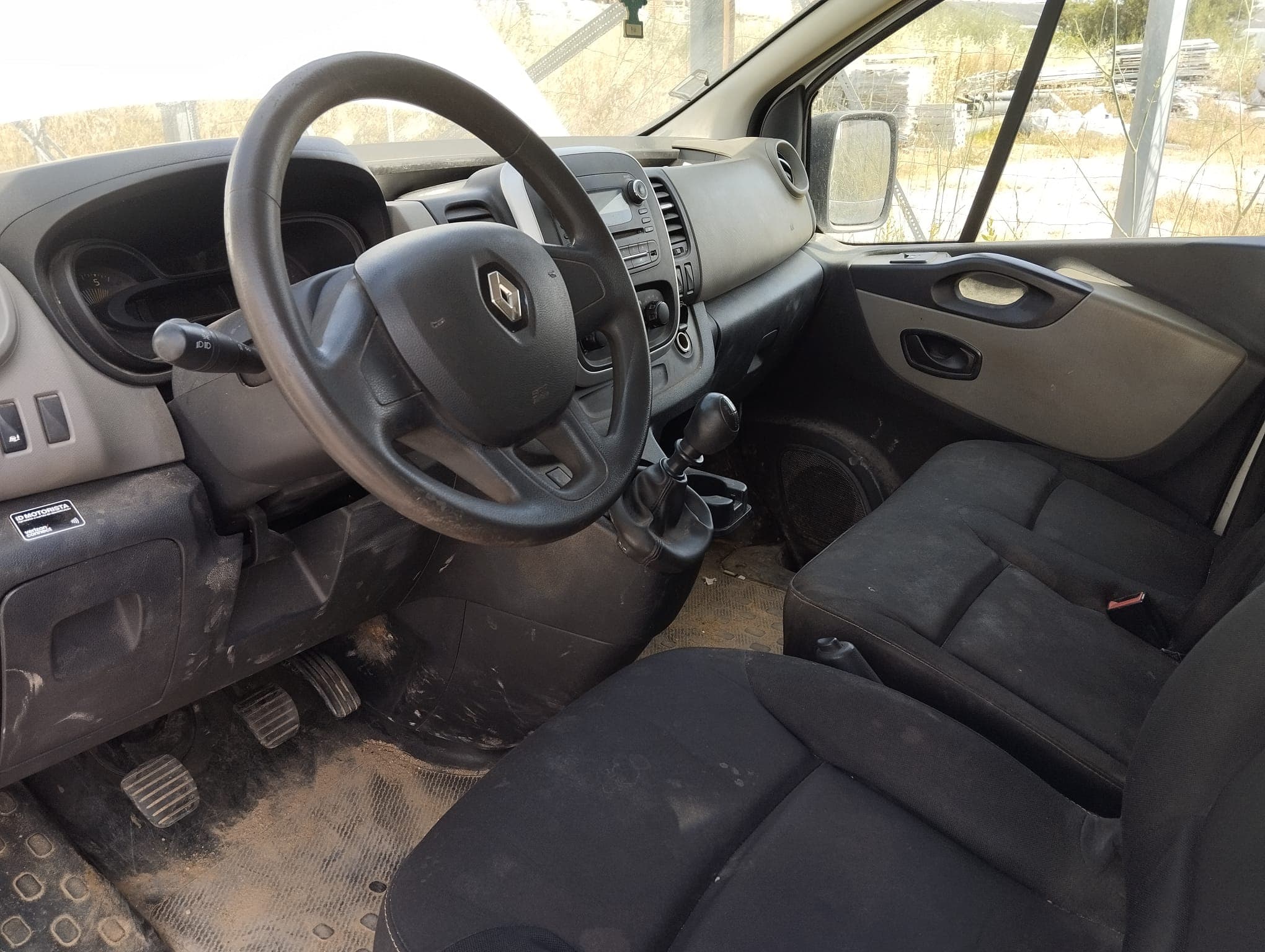 Renault Trafic · Ano 2016 — imagen 20