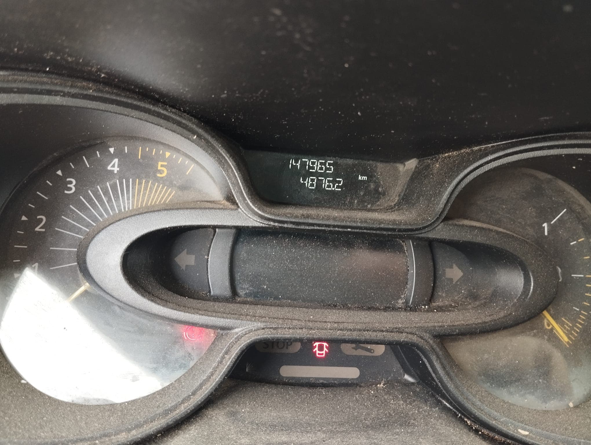 Renault Trafic · Ano 2016 — imagen 13