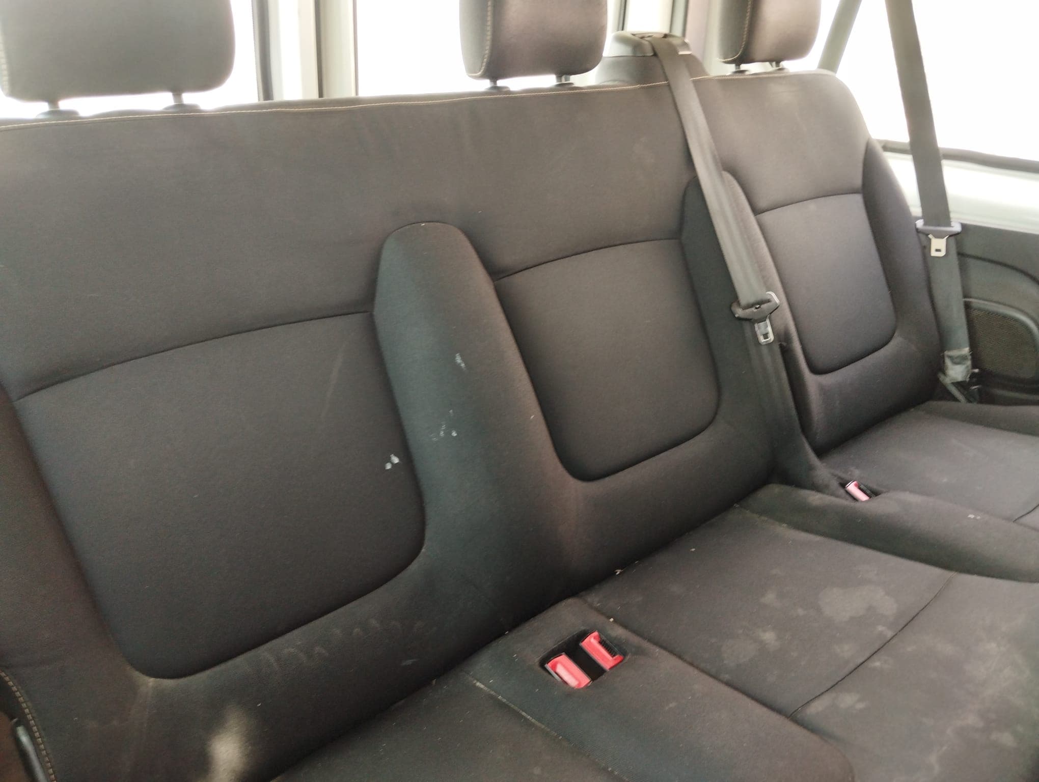 Renault Trafic · Ano 2016 — imagen 9