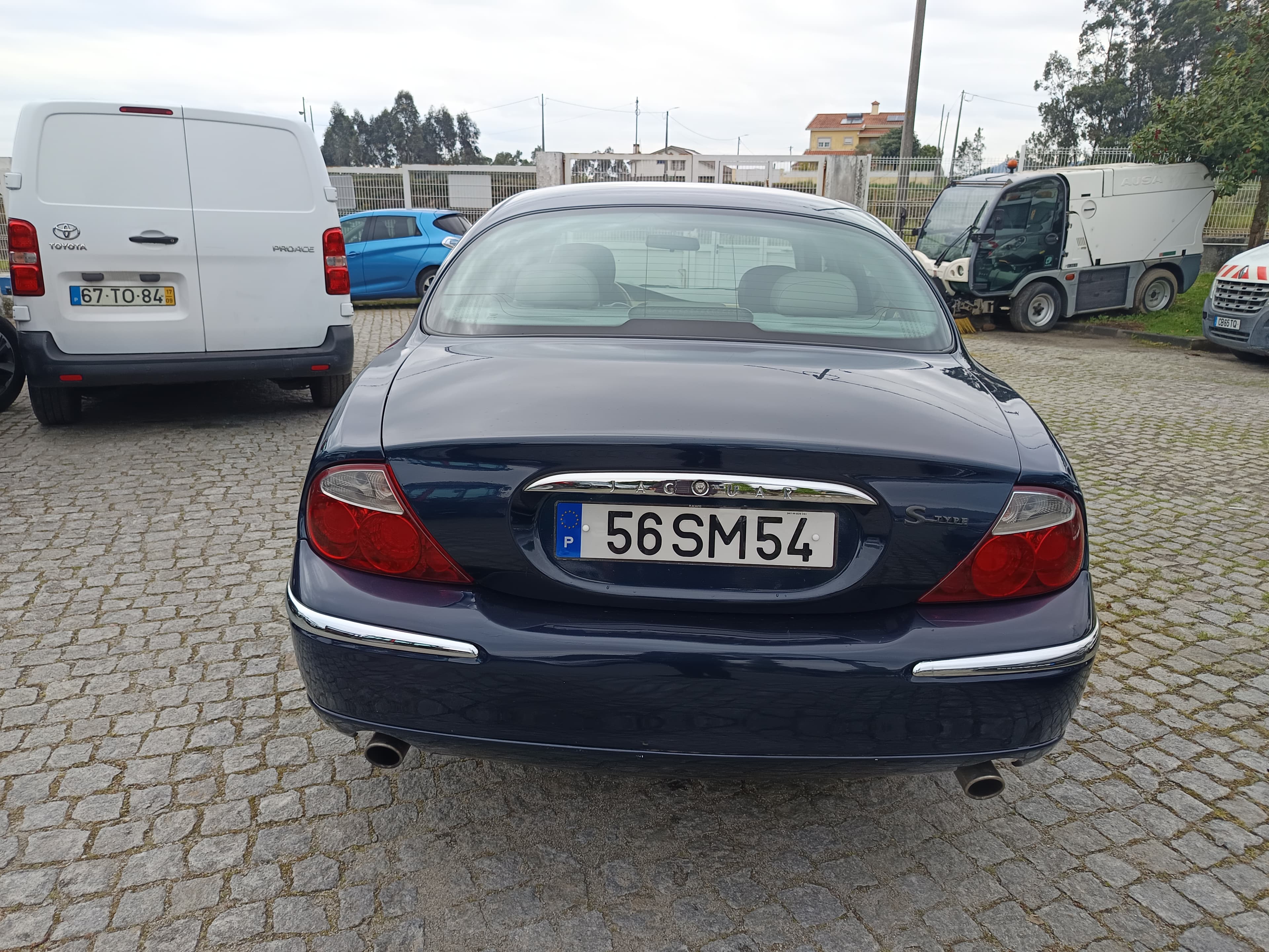 Jaguar V8 · Ano 2001 — imagem 5
