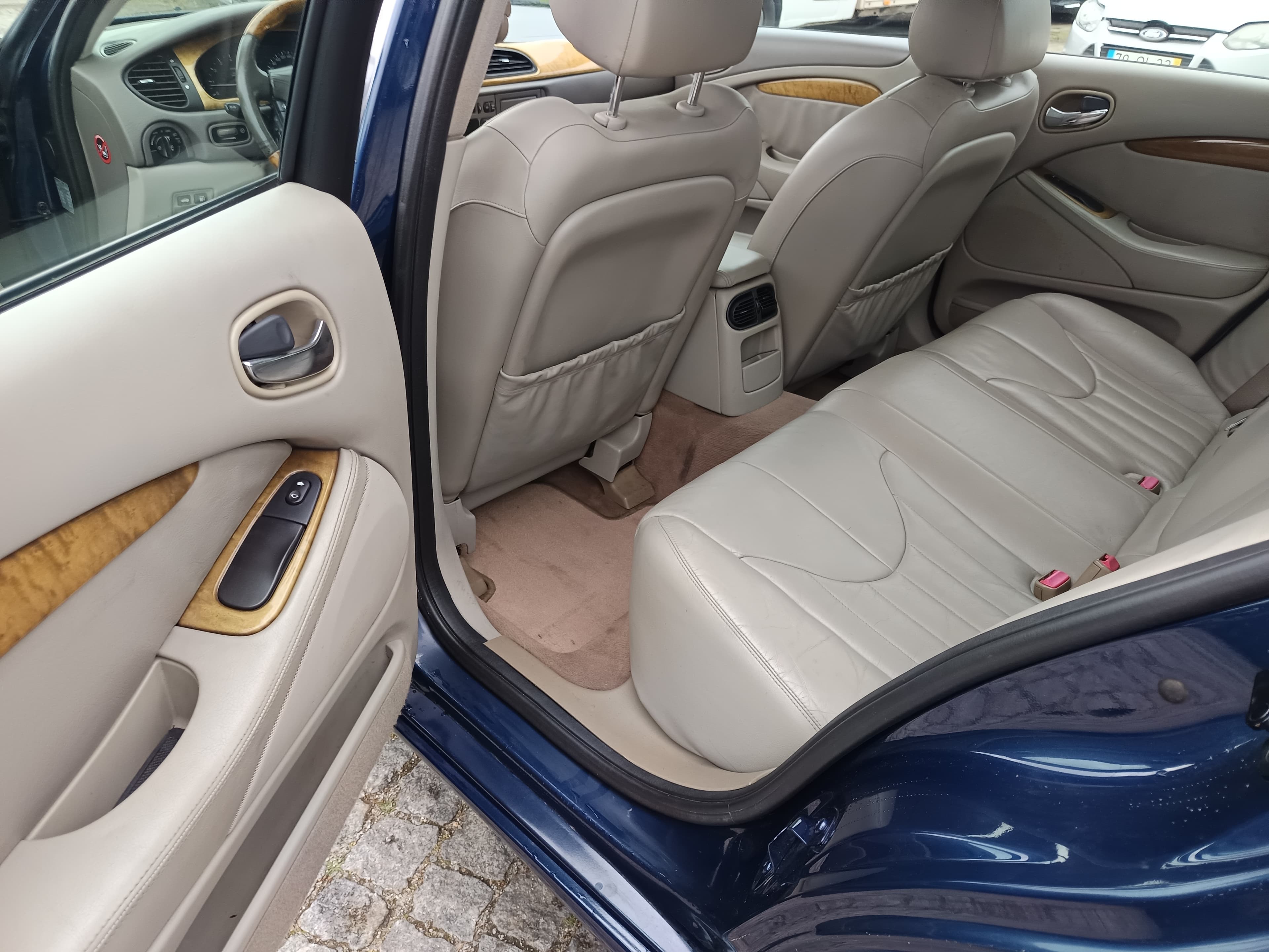 Jaguar V8 · Ano 2001 — imagem 25