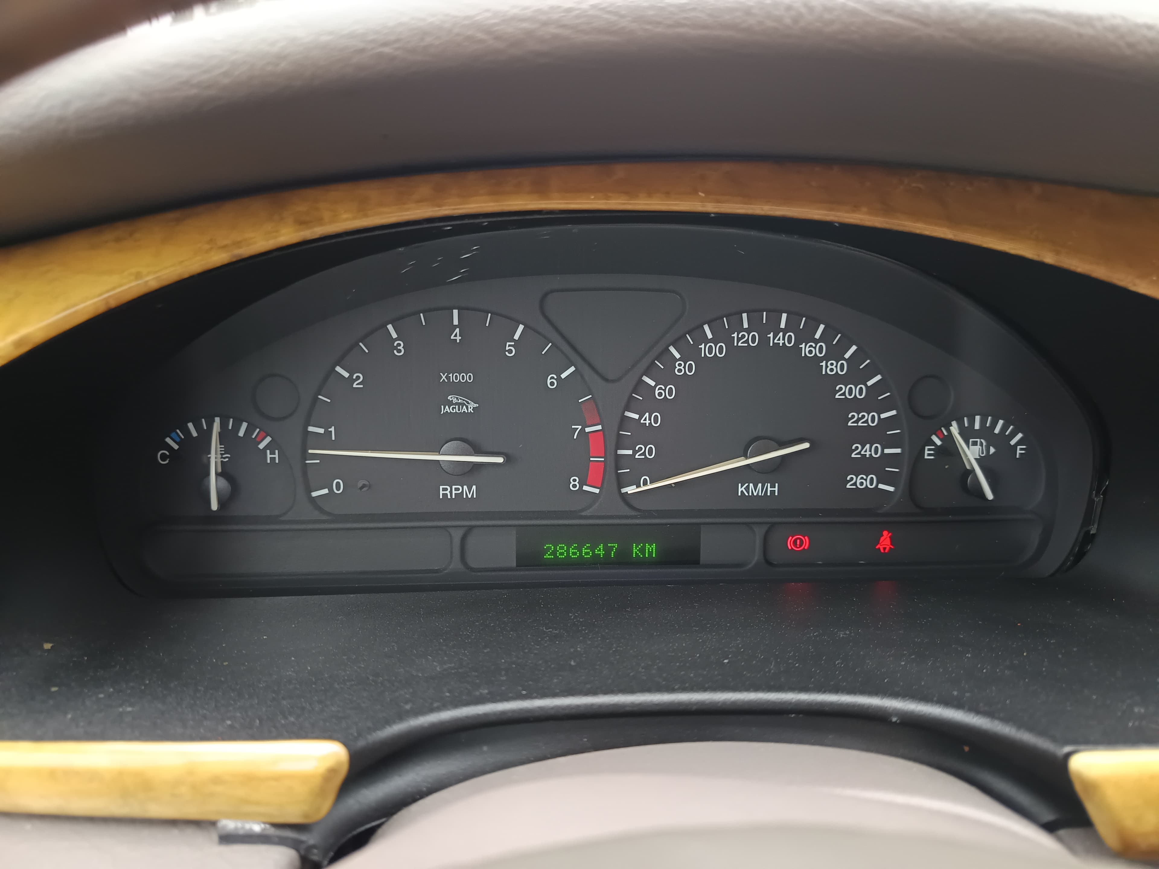 Jaguar V8 · Ano 2001 — imagem 39