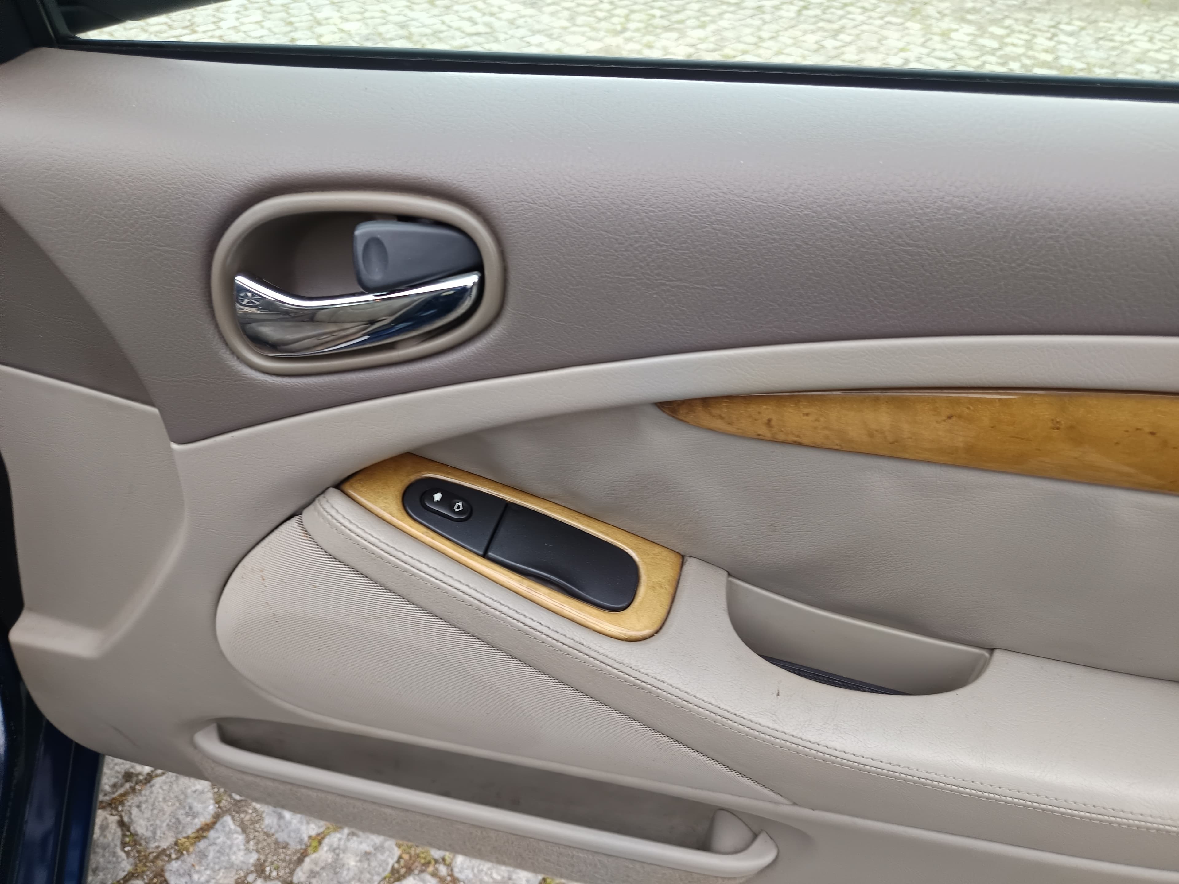 Jaguar V8 · Ano 2001 — imagem 23