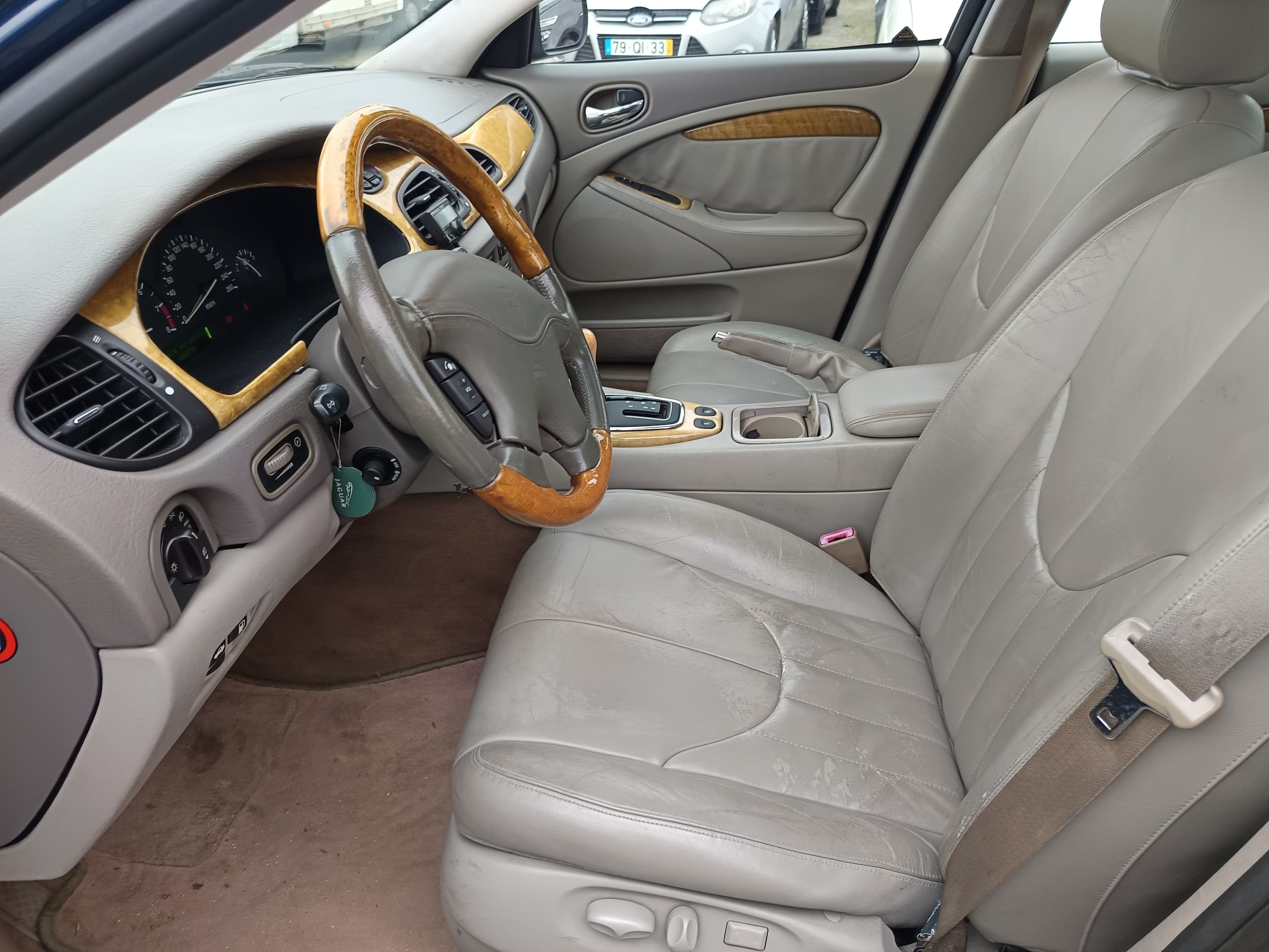 Jaguar V8 · Ano 2001 — imagem 30
