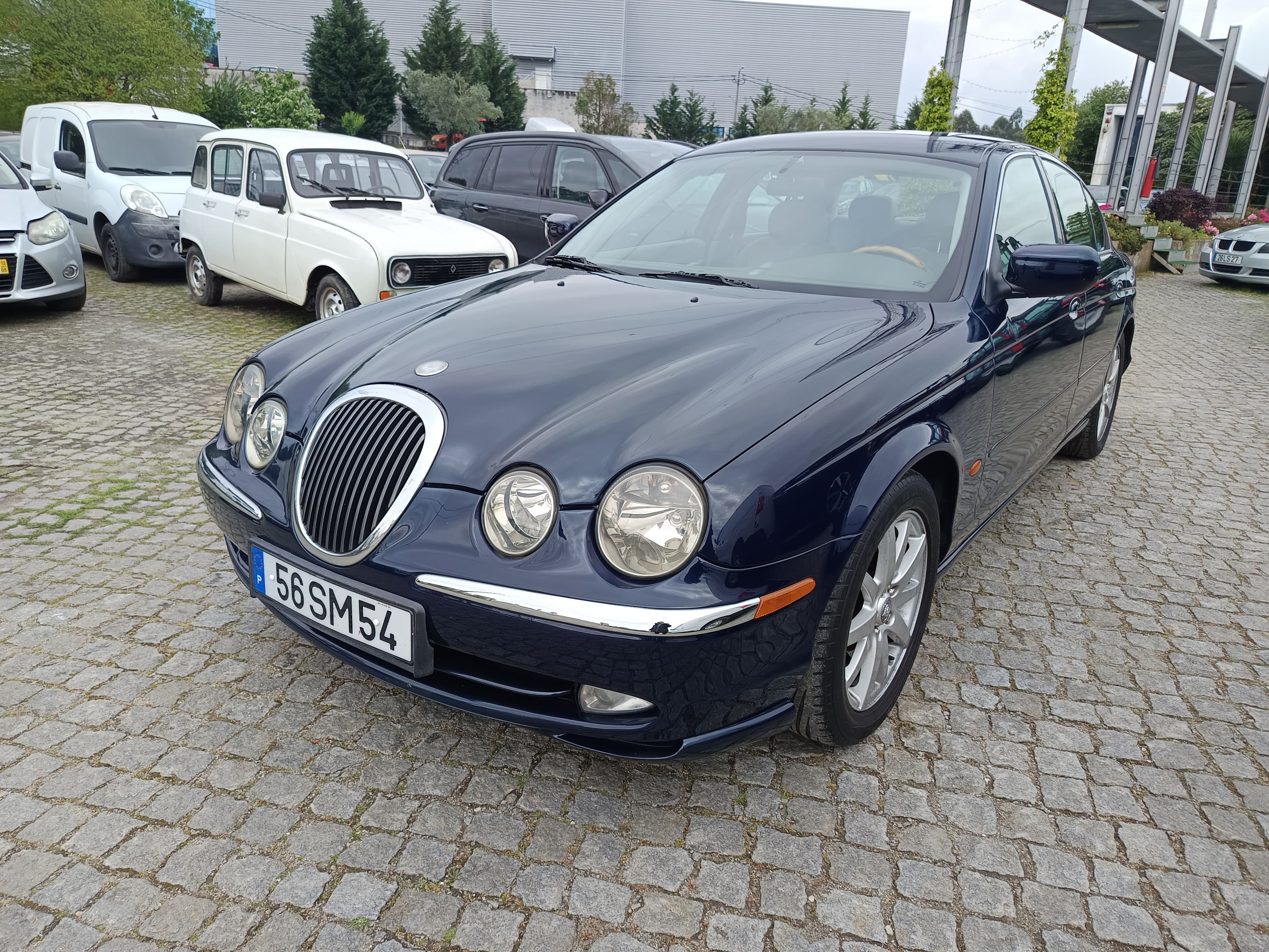 Jaguar V8 · Ano 2001 — imagem 1
