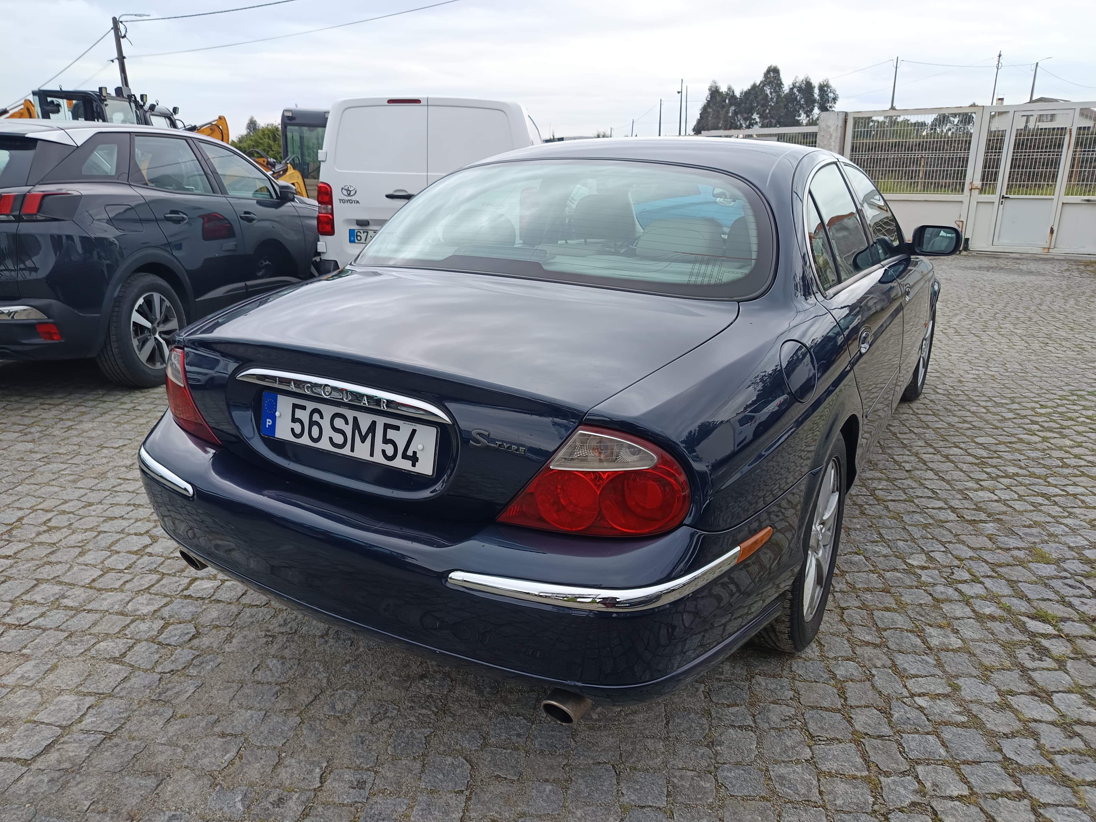Jaguar V8 · Ano 2001 — imagem 4