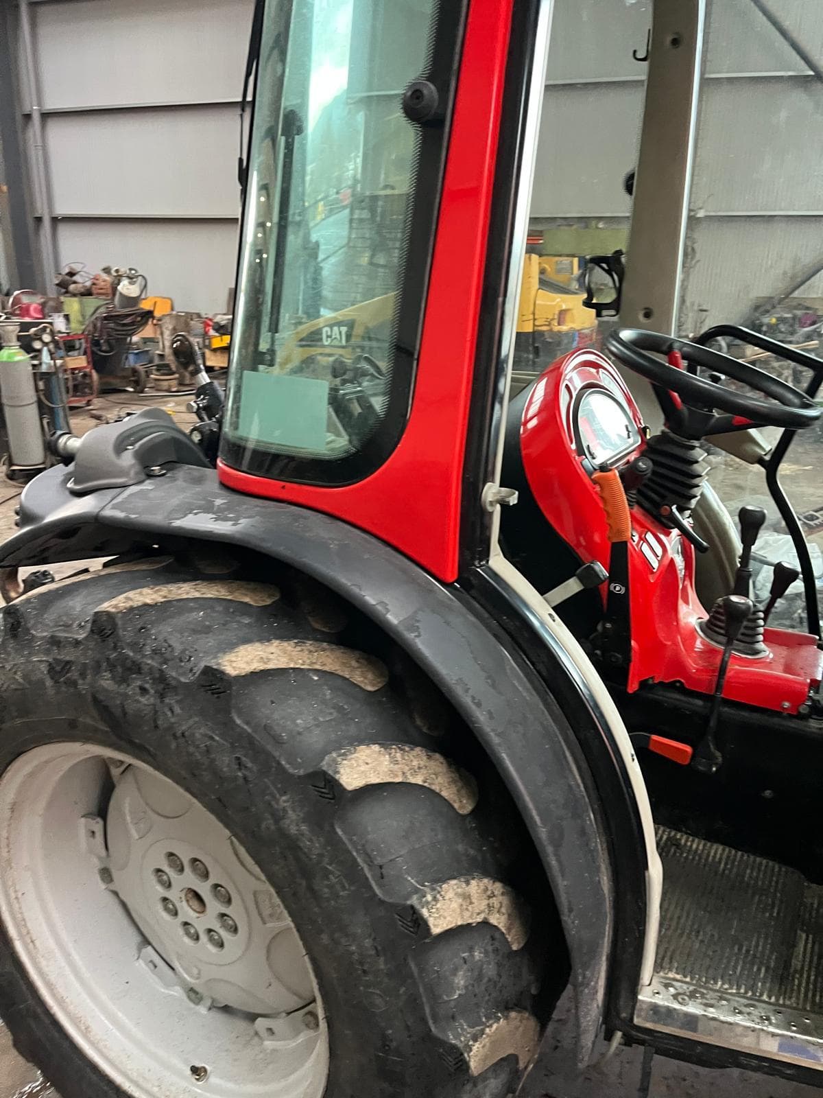 Trator Agrícola Antonio Carraro TRG 8900 R · Ano 2023 — imagem 21