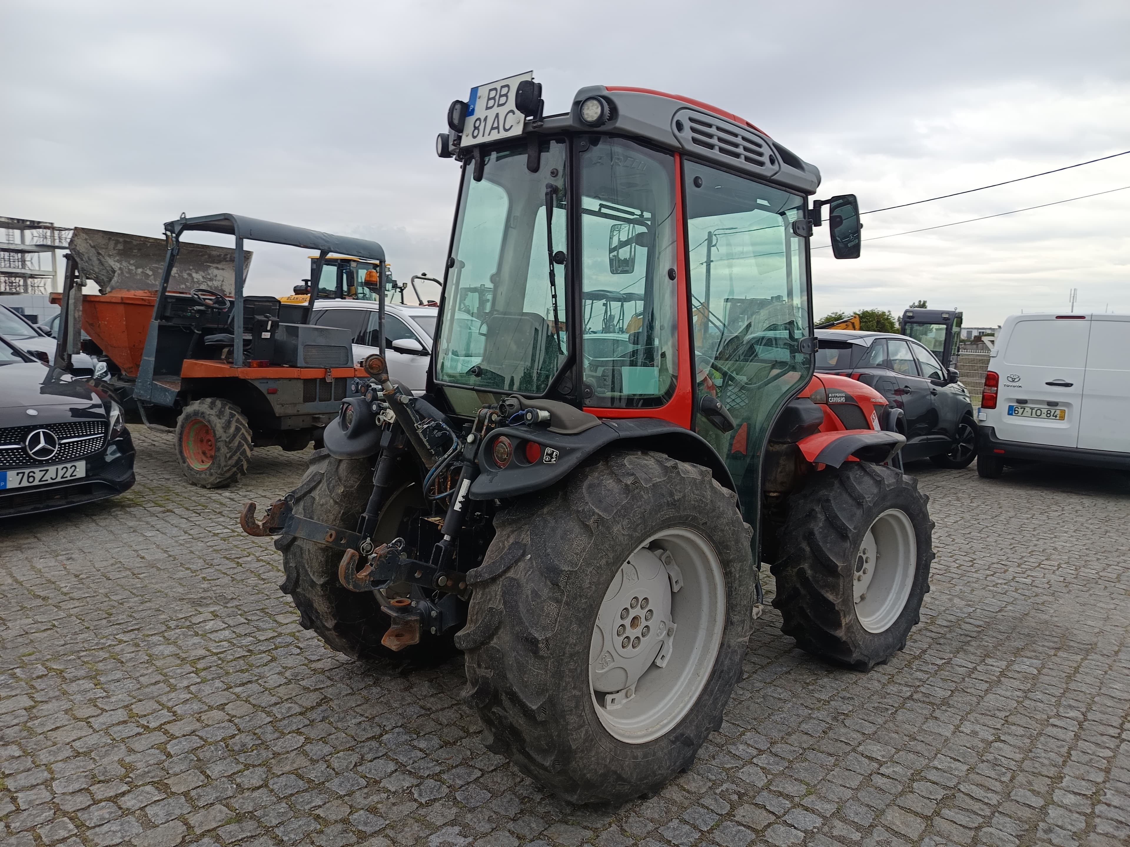 Trator Agrícola Antonio Carraro TRG 8900 R · Ano 2023 — imagem 6
