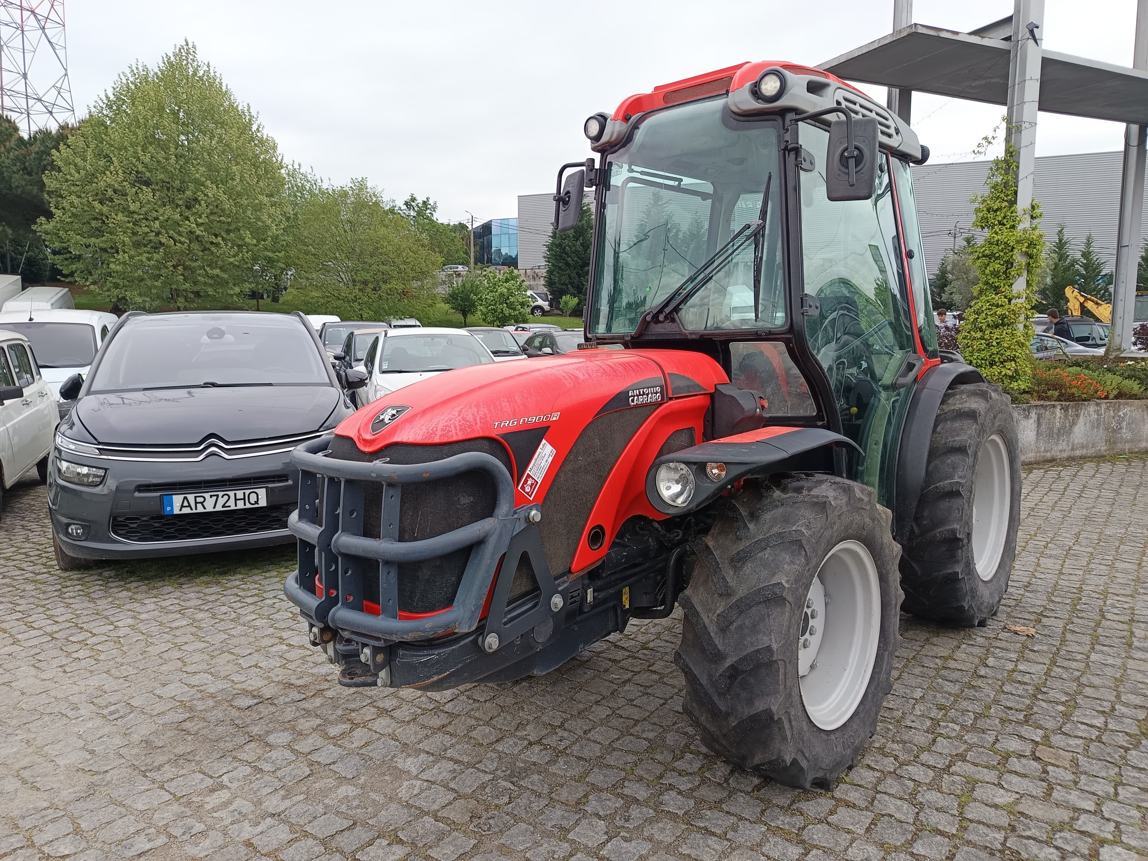 Trator Agrícola Antonio Carraro TRG 8900 R · Ano 2023 — imagem 1