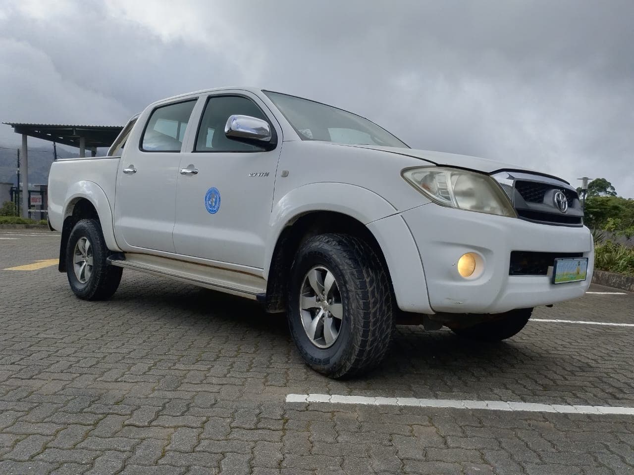 Toyota Hilux Raider — image 1