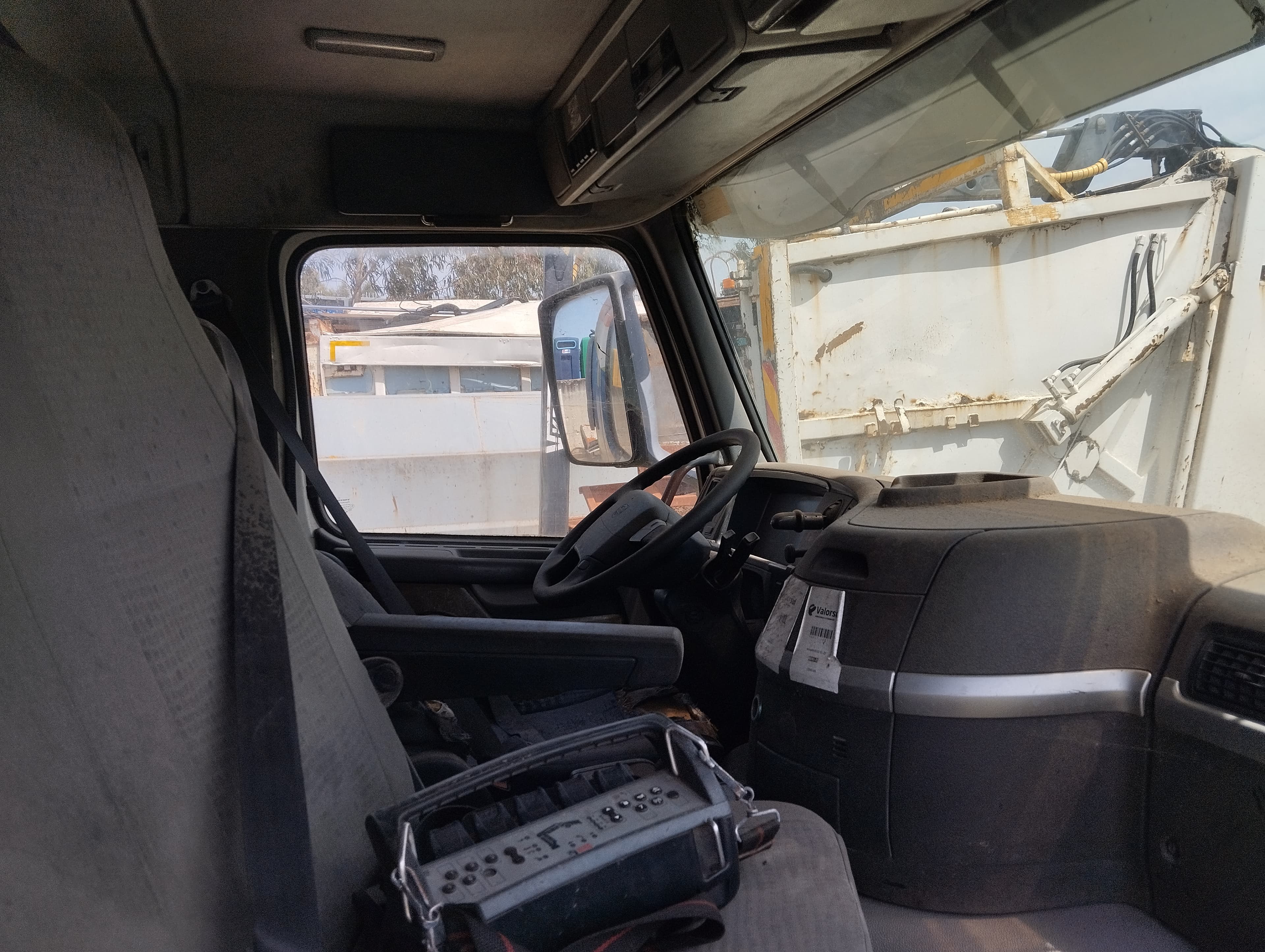 Volvo FM9-56 (6X2) Liehi Pusher — imagen 11