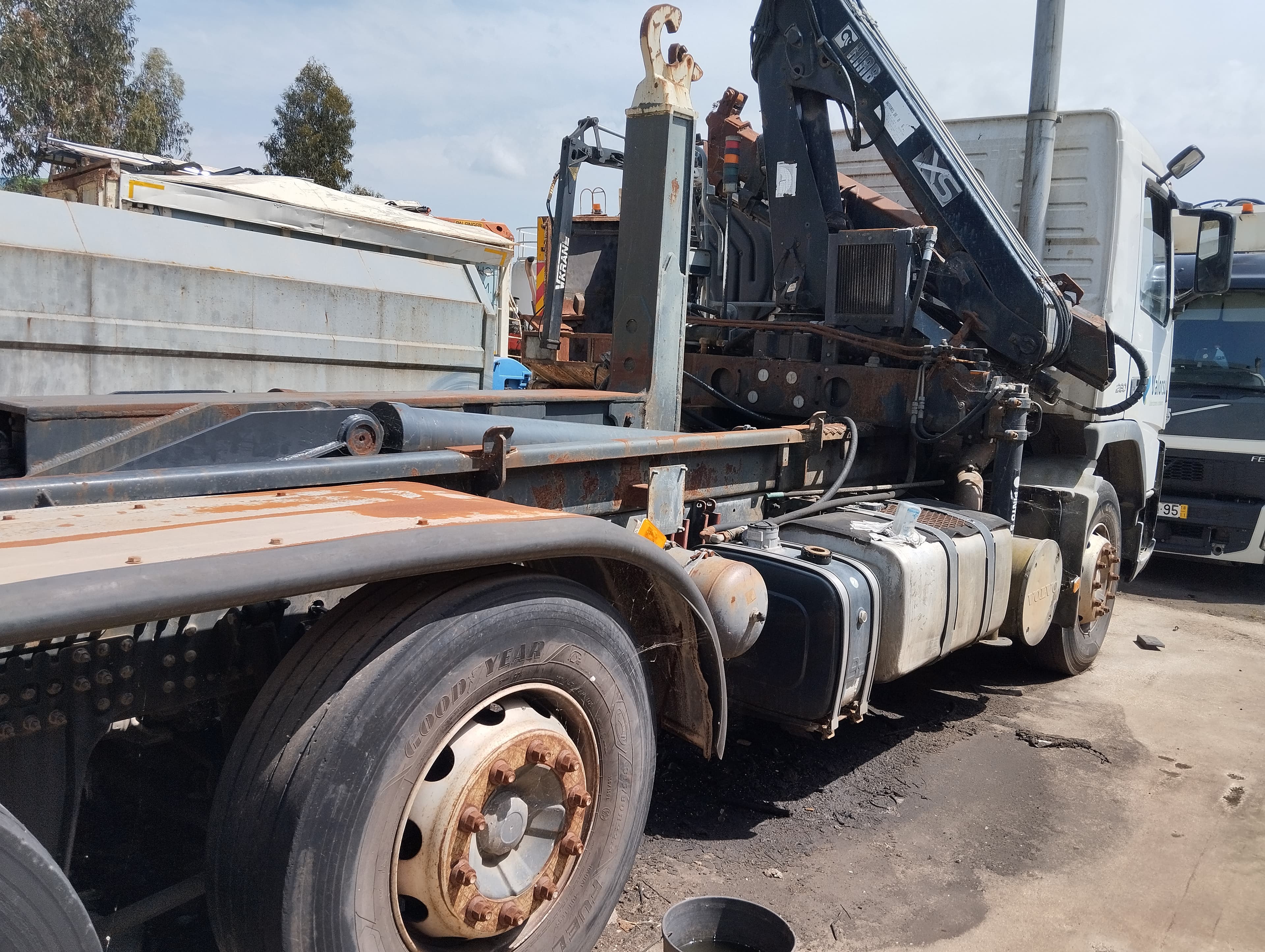 Volvo FM9-56 (6X2) Liehi Pusher — imagen 10