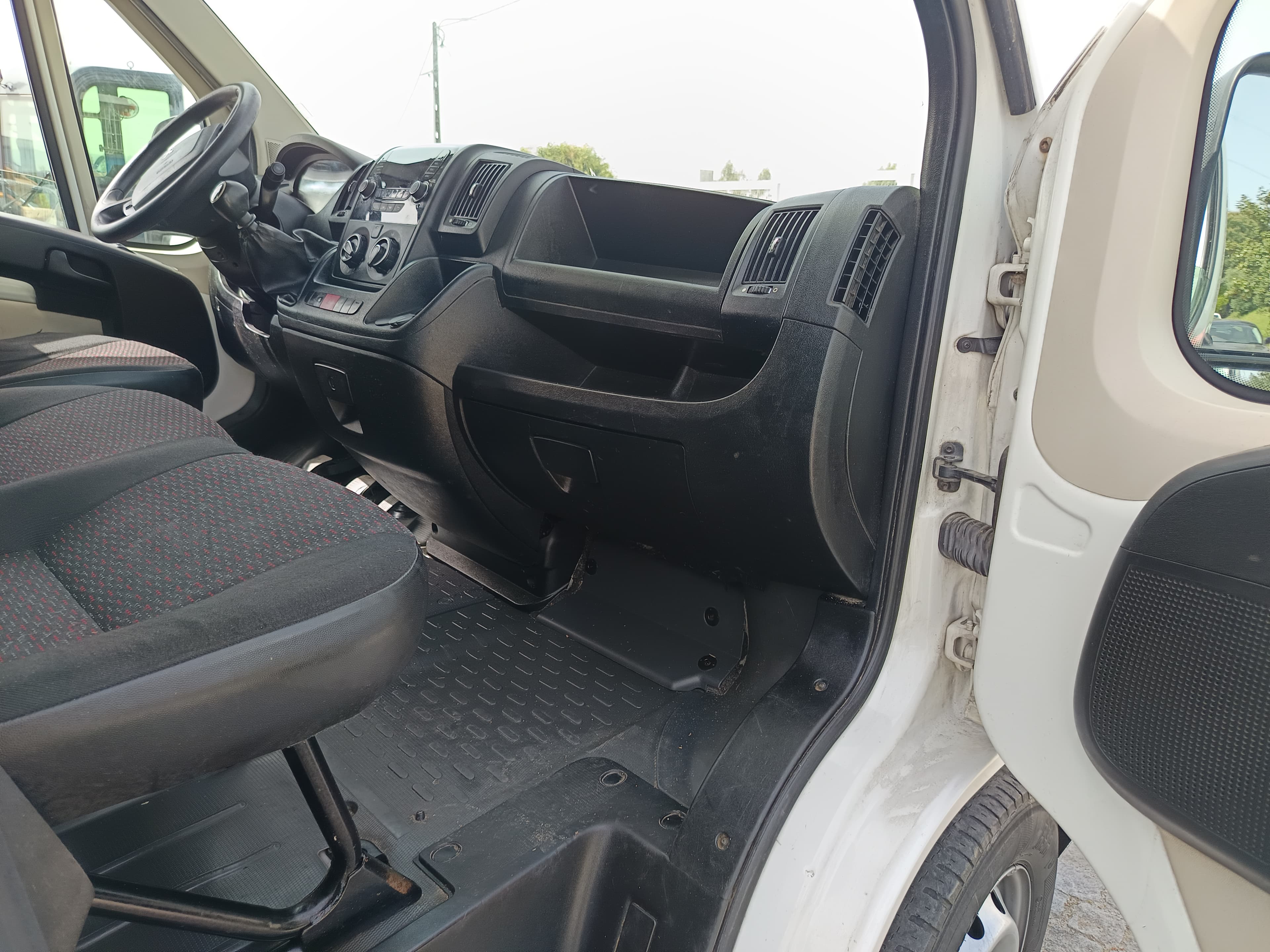 Peugeot Boxer · Ano 2018 — imagen 18