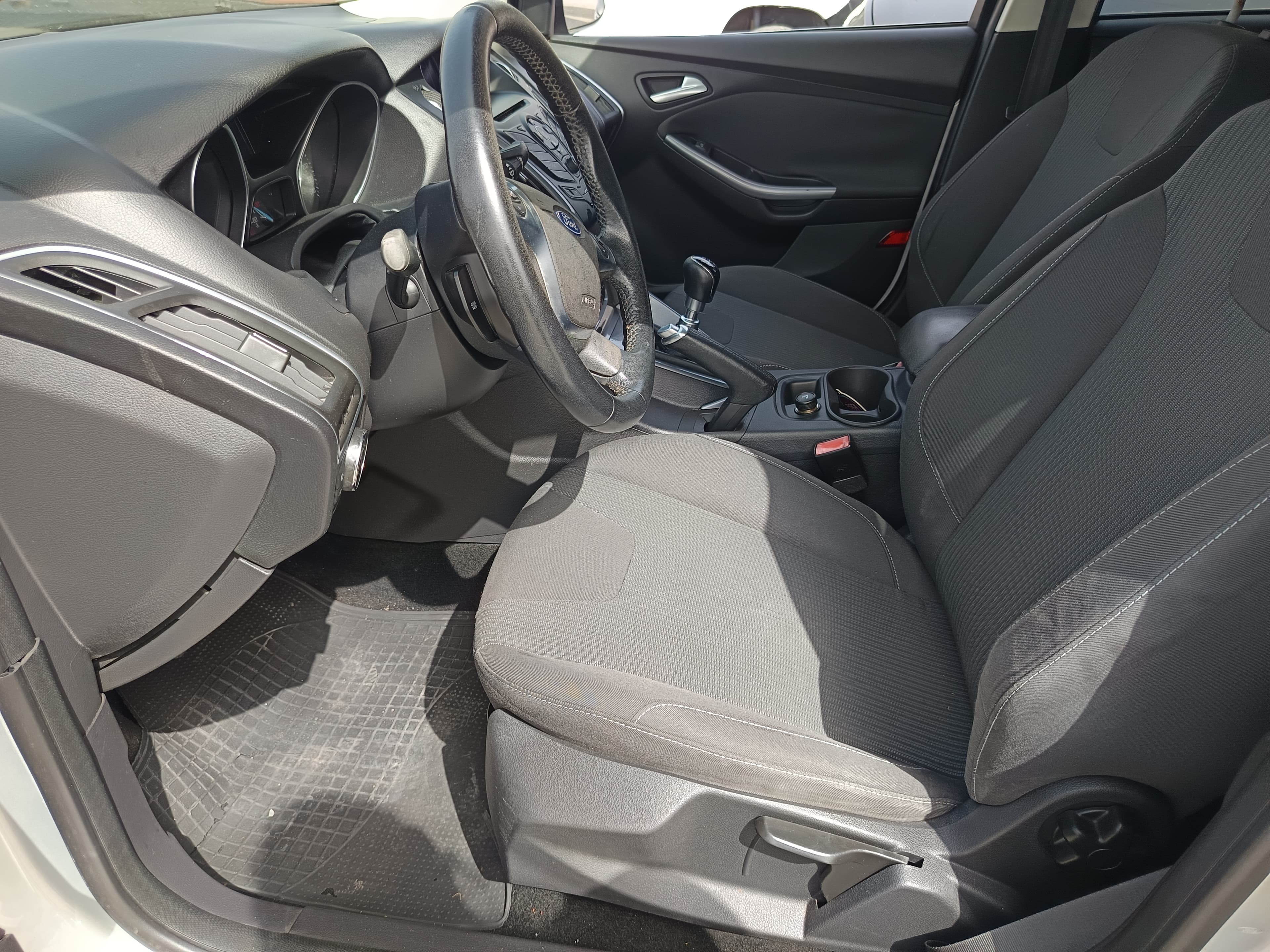 Ford Focus · Ano 2013 — image 40