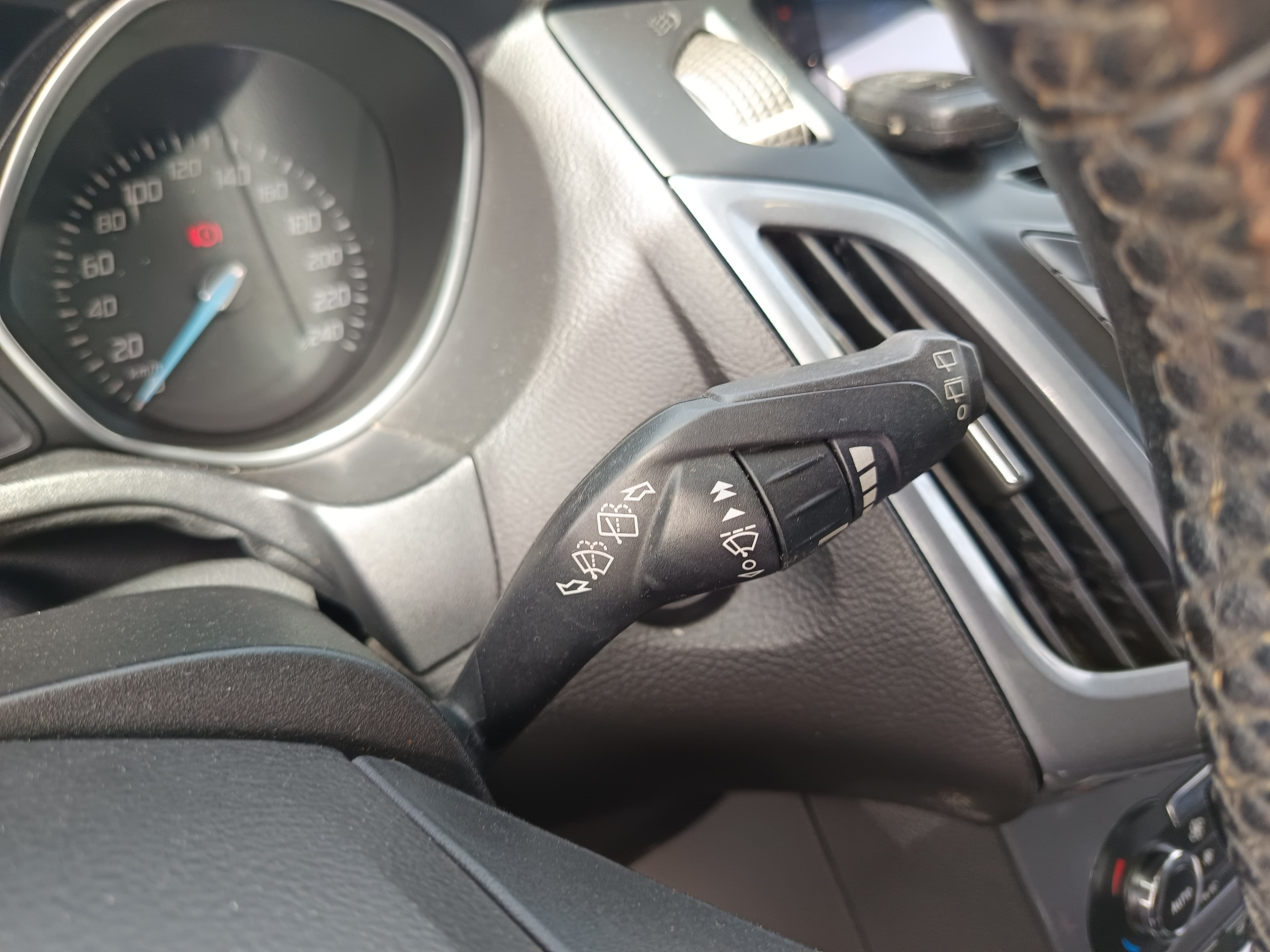Ford Focus · Ano 2013 — image 26