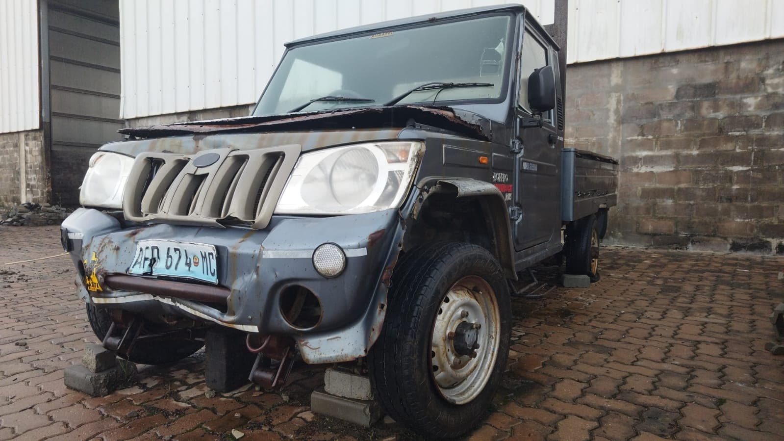 MAHINDRA BOLERO — image 2