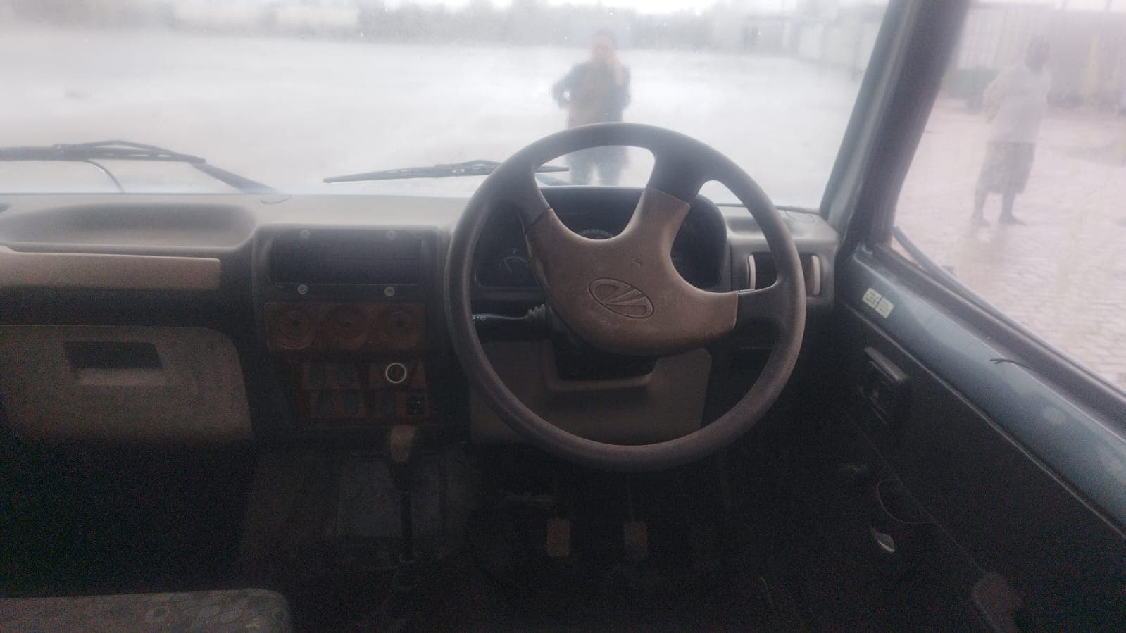 MAHINDRA BOLERO — image 4