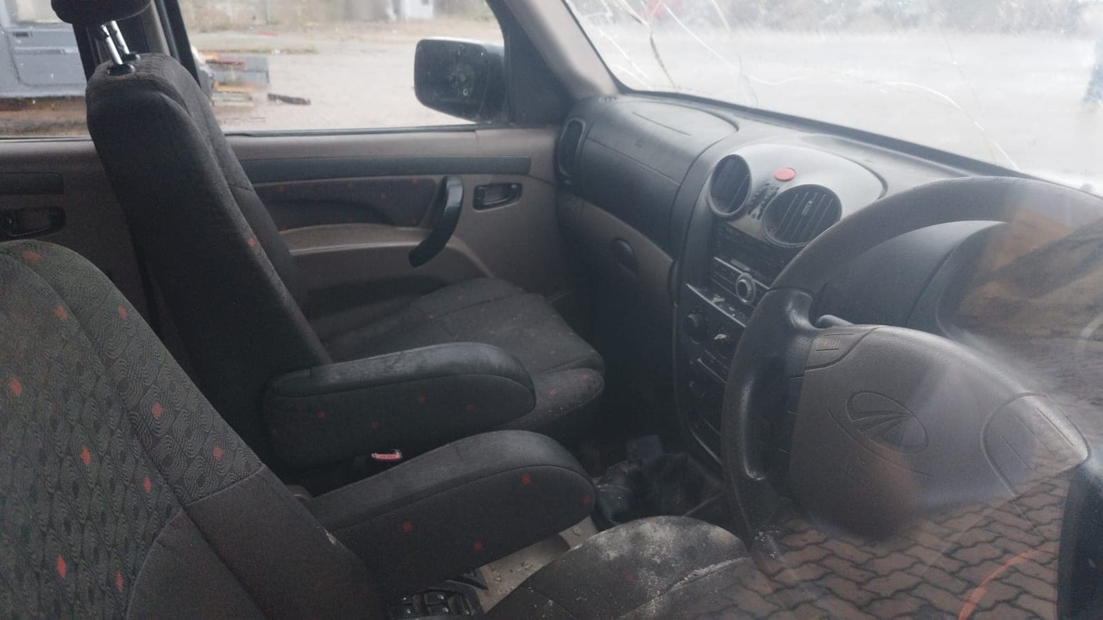 MAHINDRA PIK UP — imagen 5