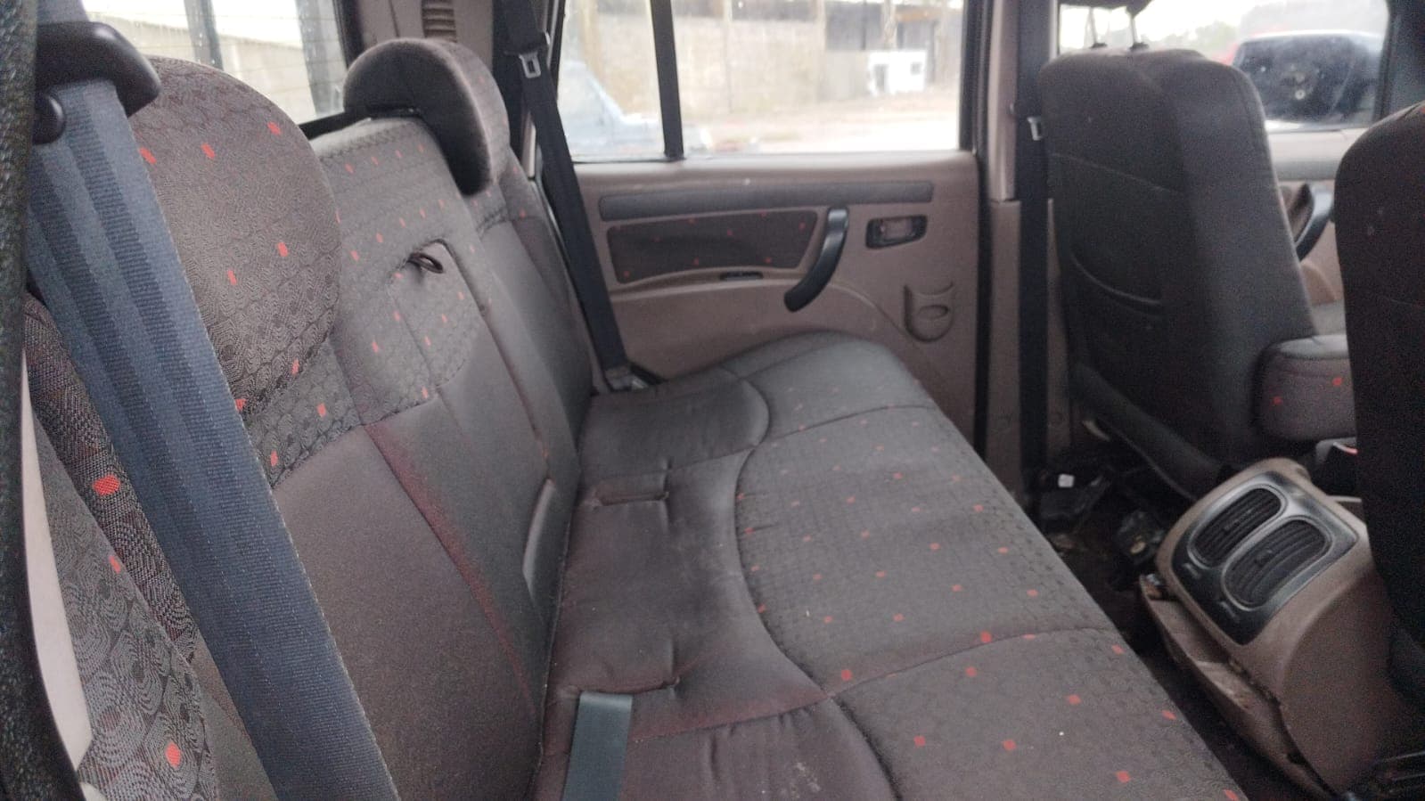 MAHINDRA PIK UP — imagen 12