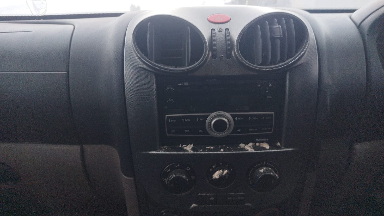 MAHINDRA PIK UP — imagen 13