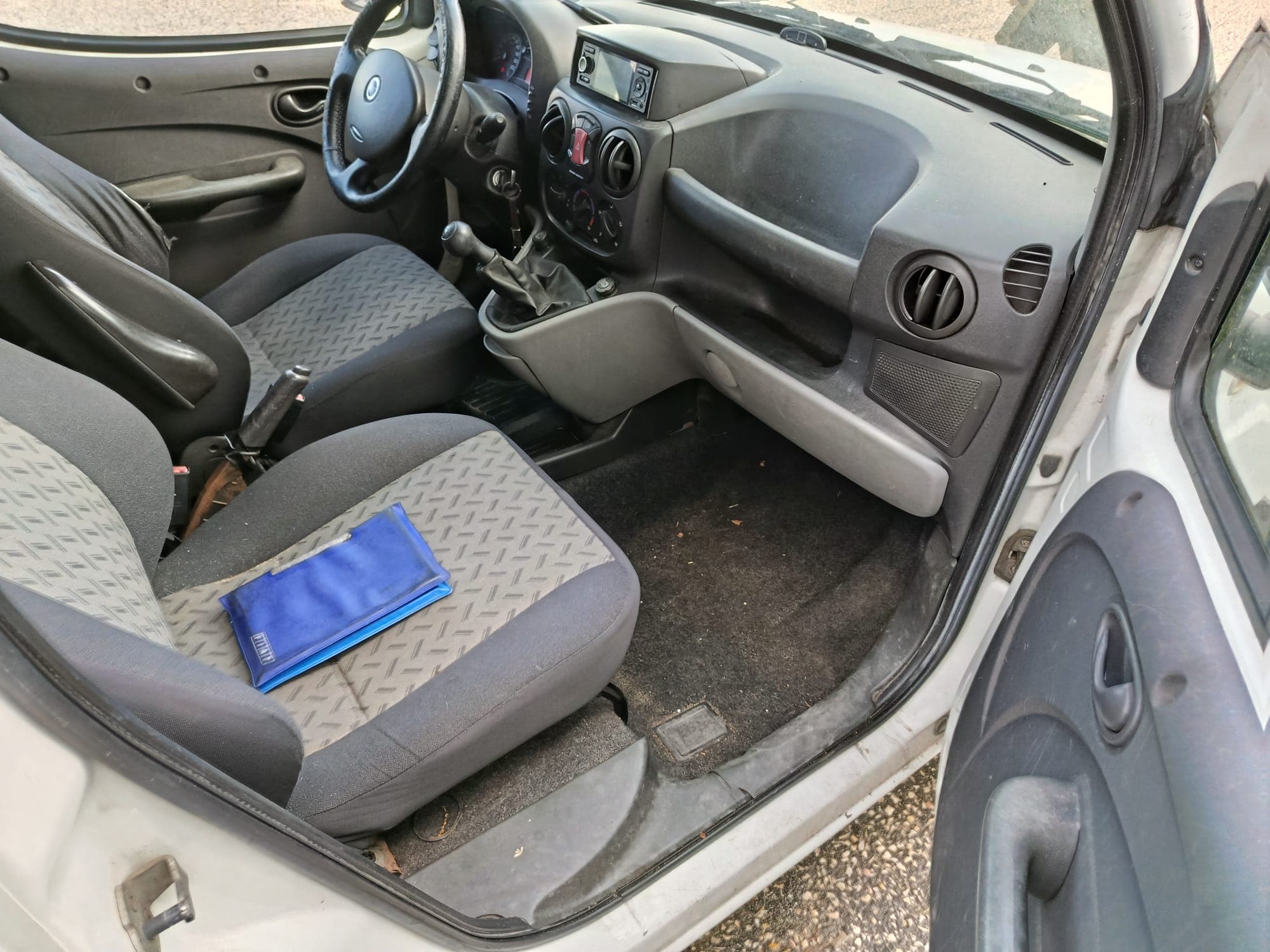 Fiat Doblo 1.3 Multijet Maxi · Ano 2007 — image 11