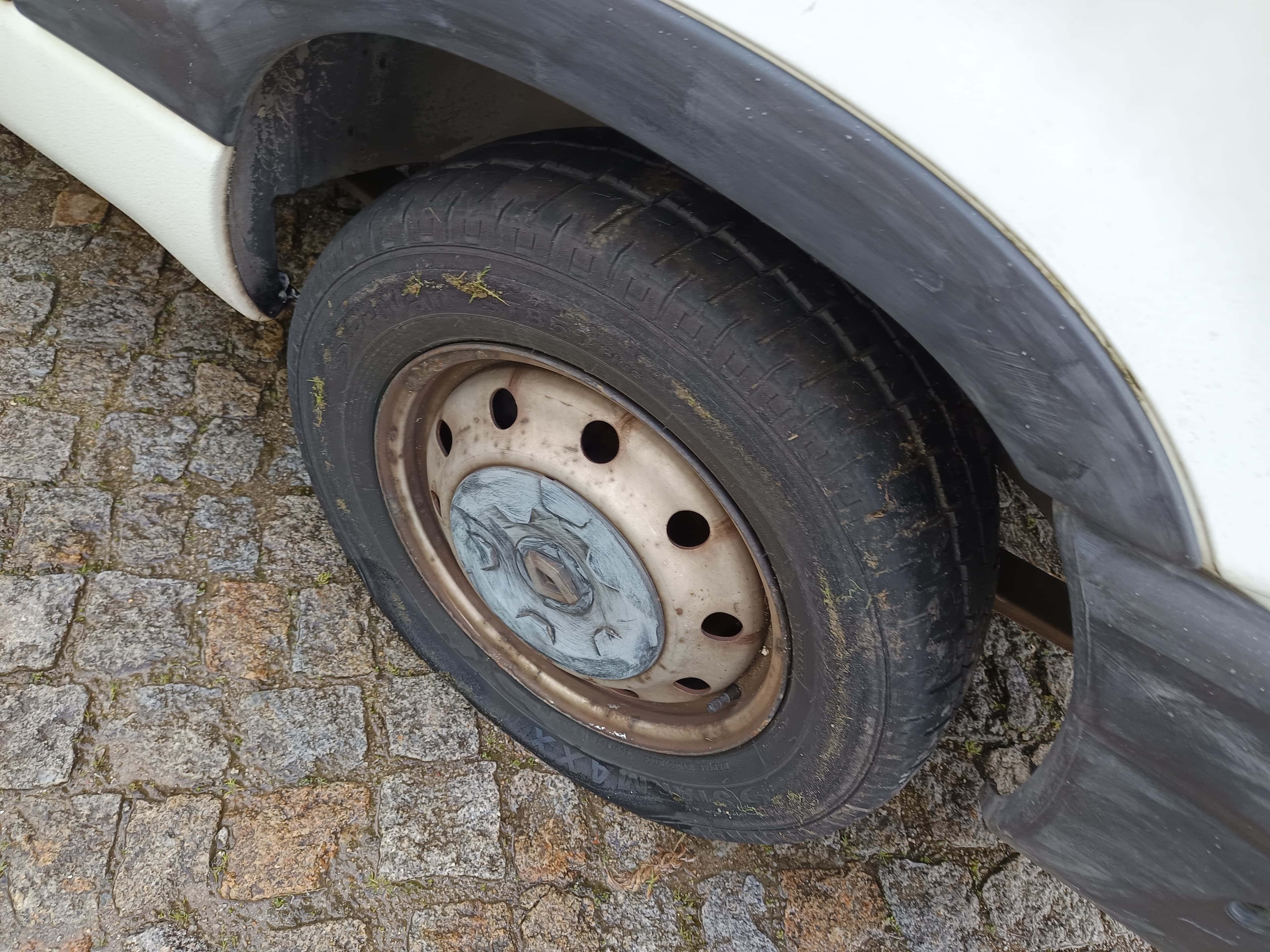 Renault Master · Ano 2002 — image 7