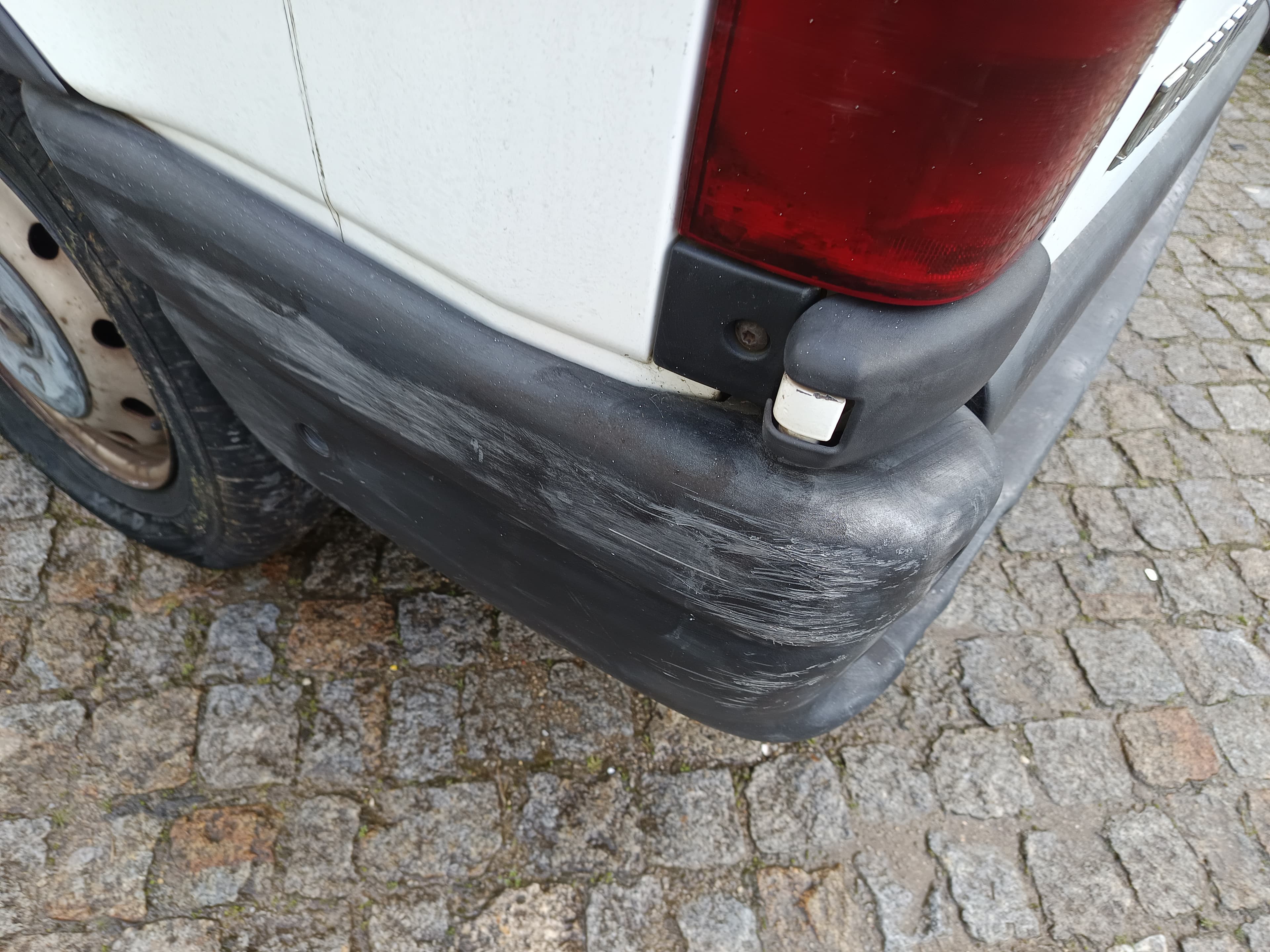 Renault Master · Ano 2002 — image 15
