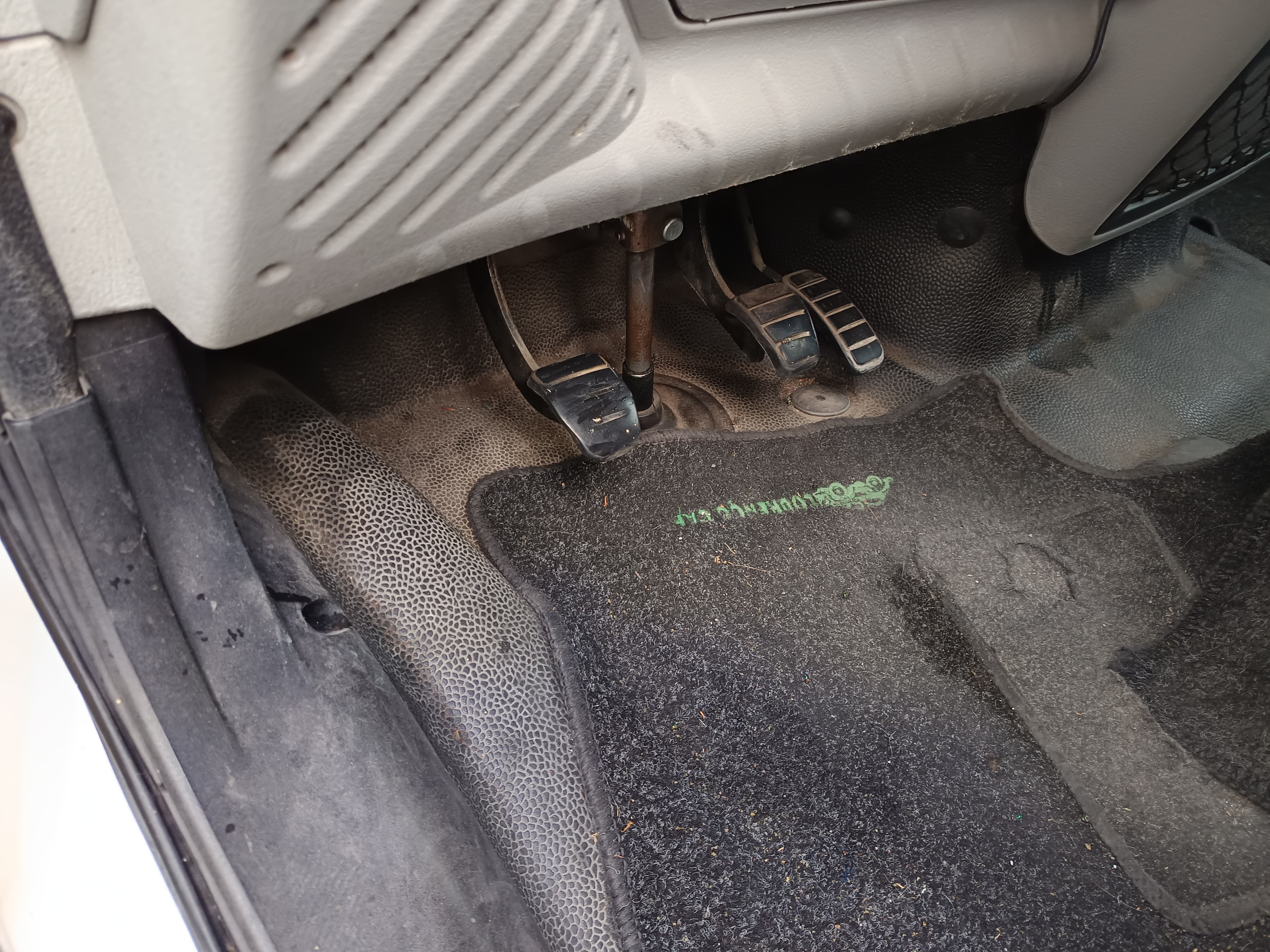 Renault Master · Ano 2002 — image 25