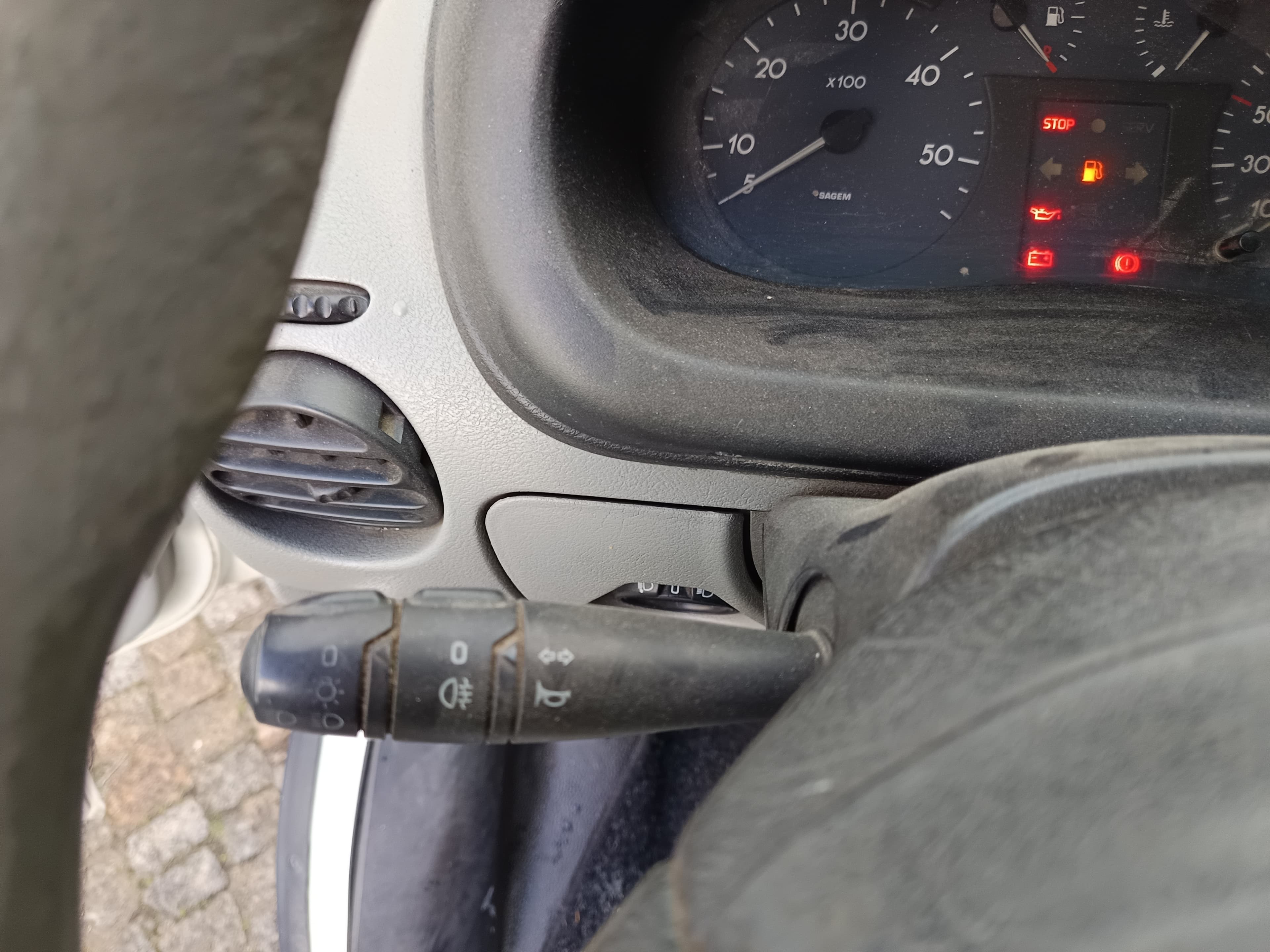 Renault Master · Ano 2002 — image 31