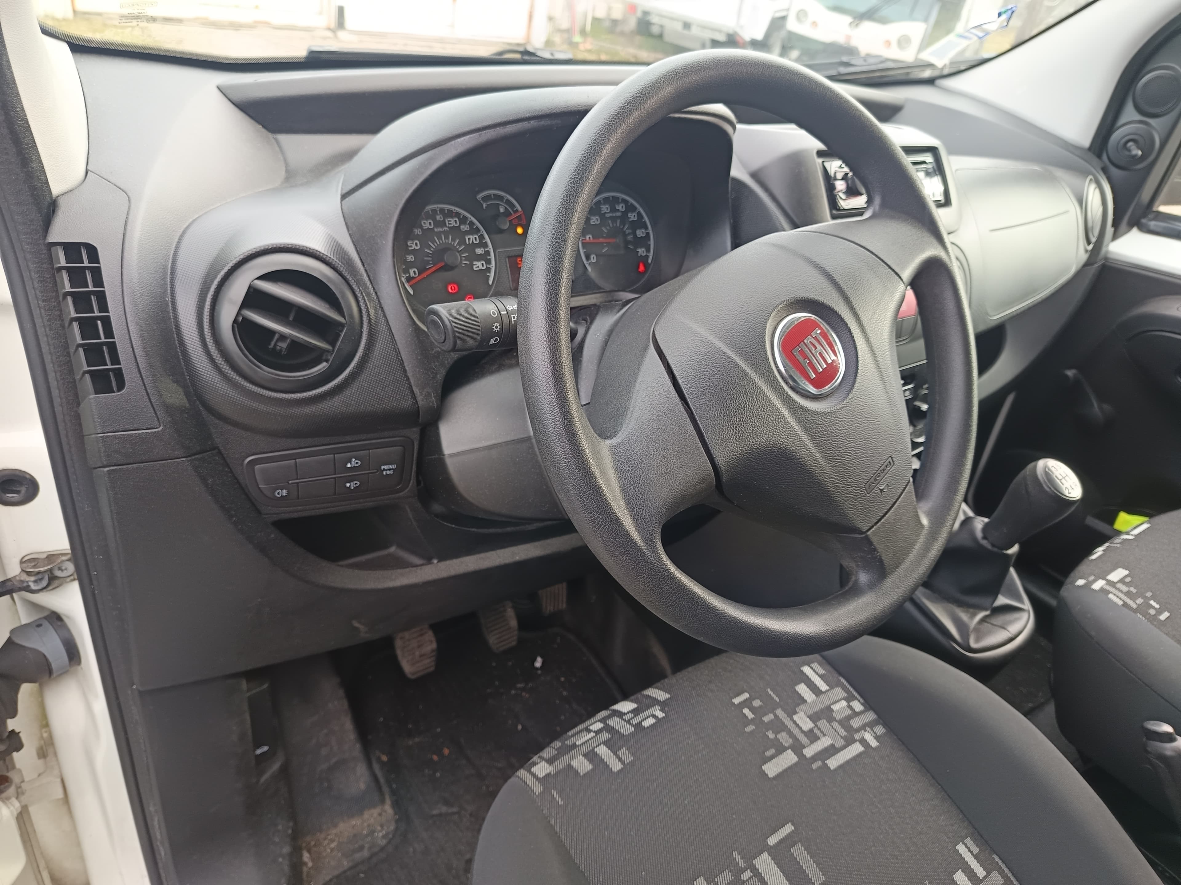 Fiat Fiorino · Ano 2014 — imagem 23