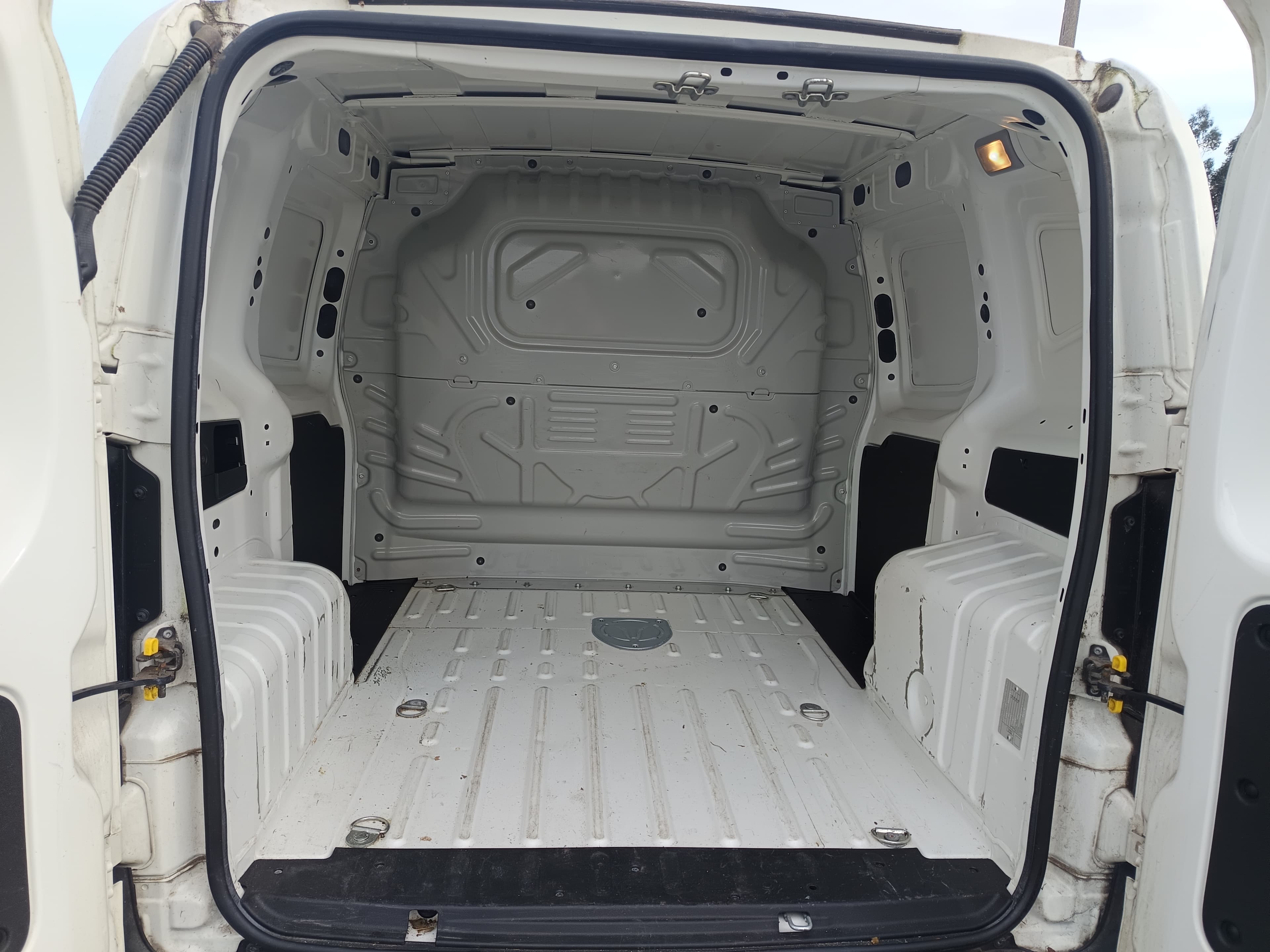 Fiat Fiorino · Ano 2014 — imagem 15
