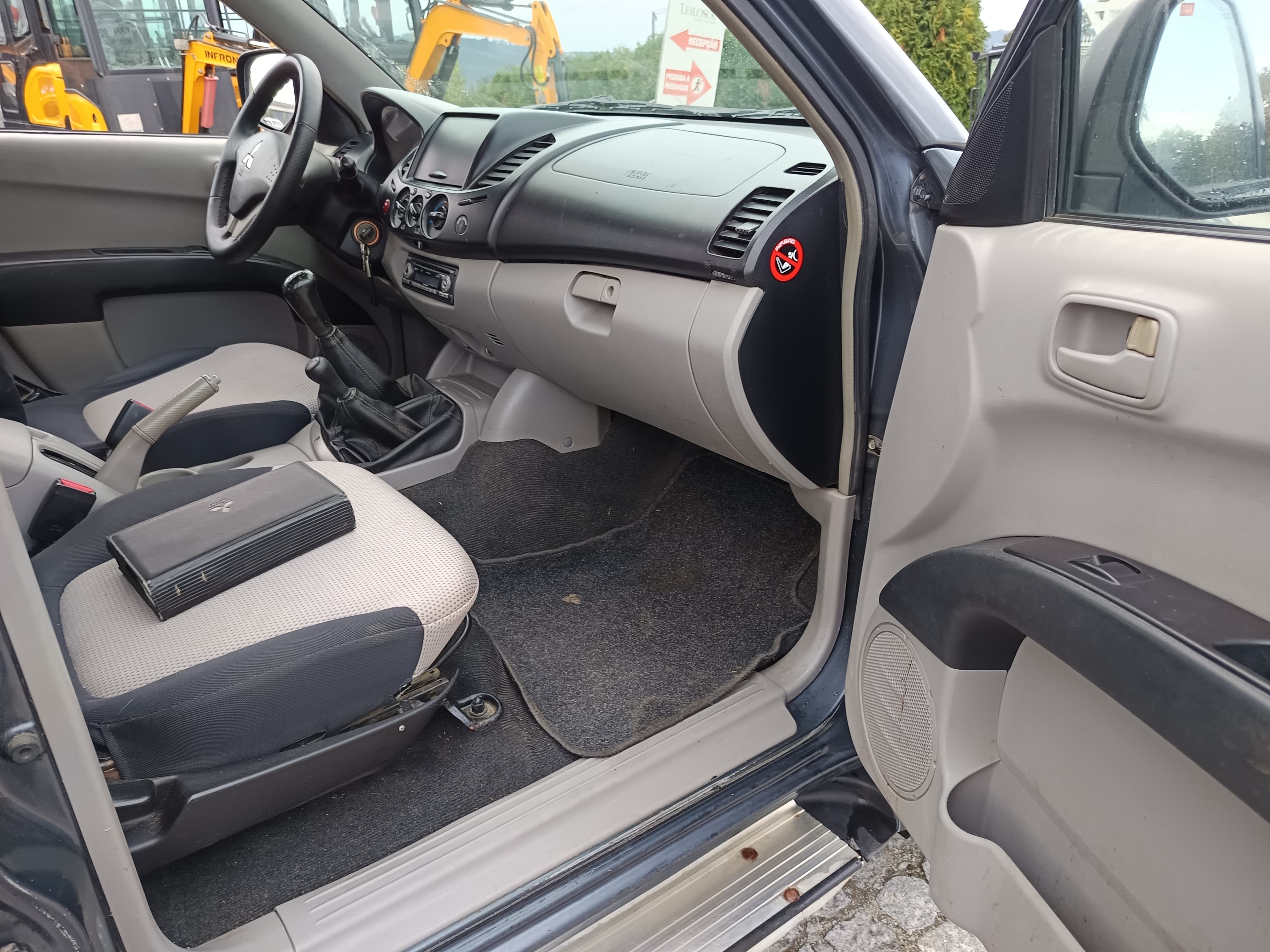 Mitsubishi L200 · Ano 2008 — image 20
