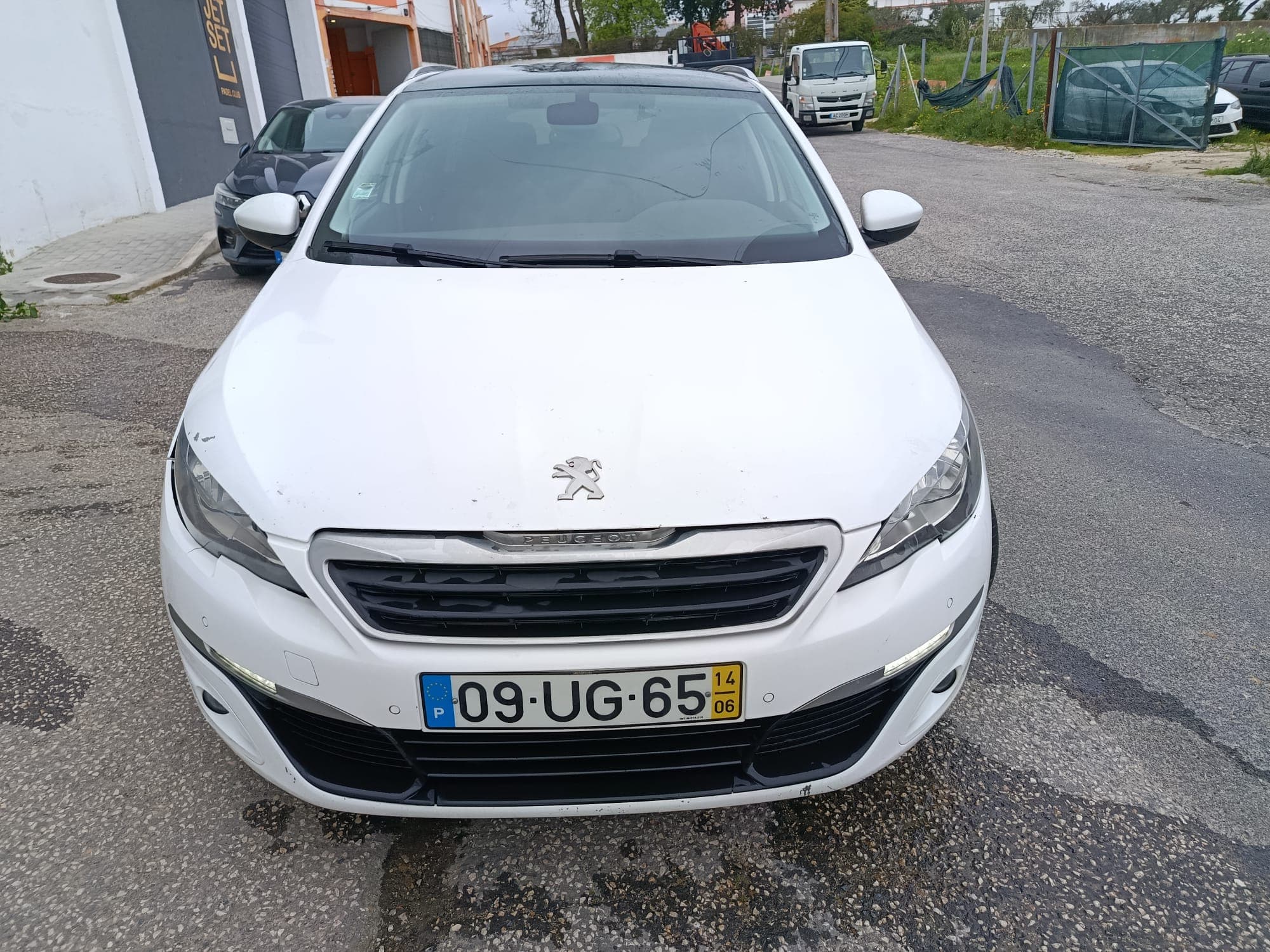 Peugeot 308 · Ano 2017 — image 2