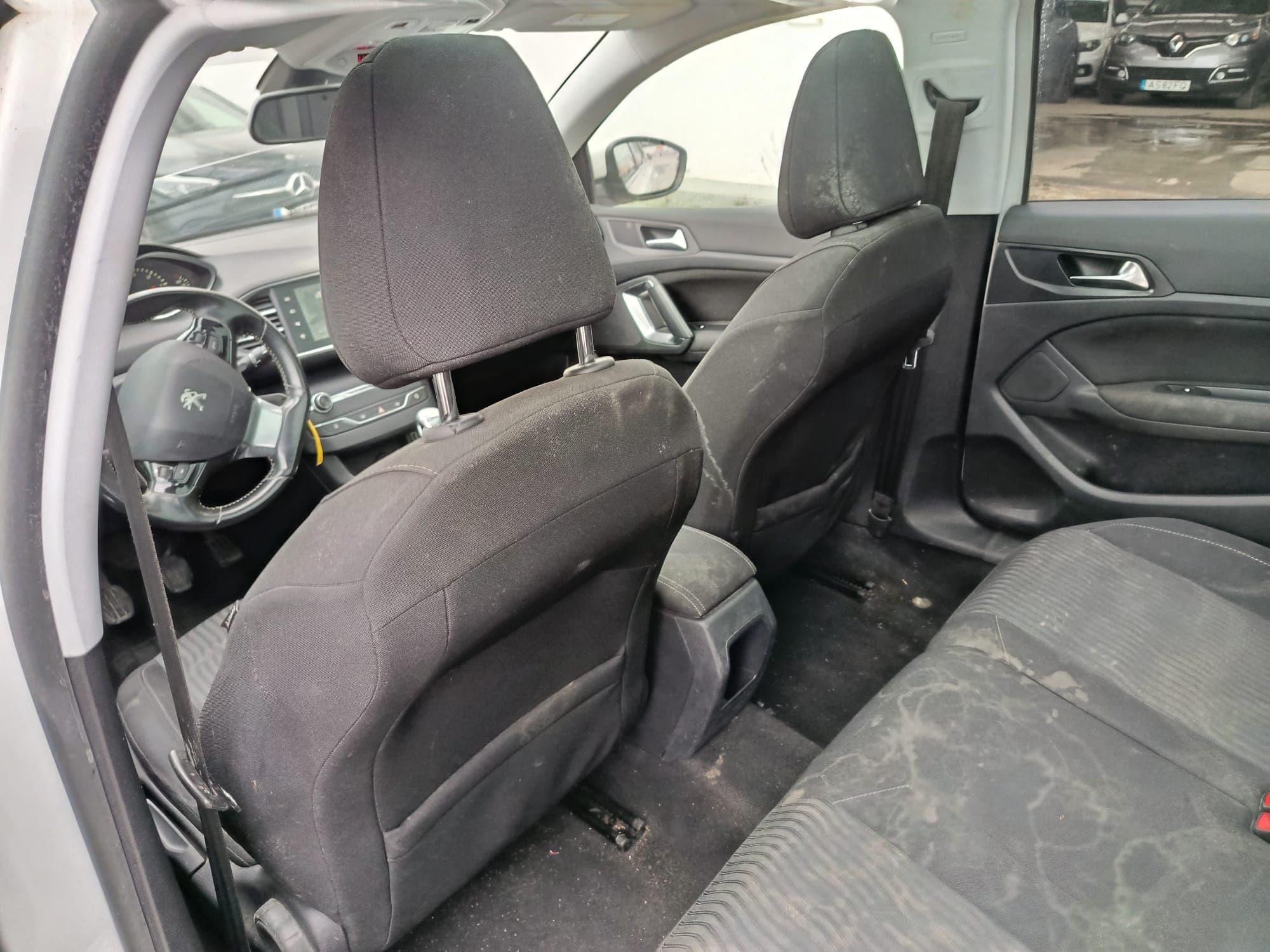 Peugeot 308 · Ano 2017 — image 18