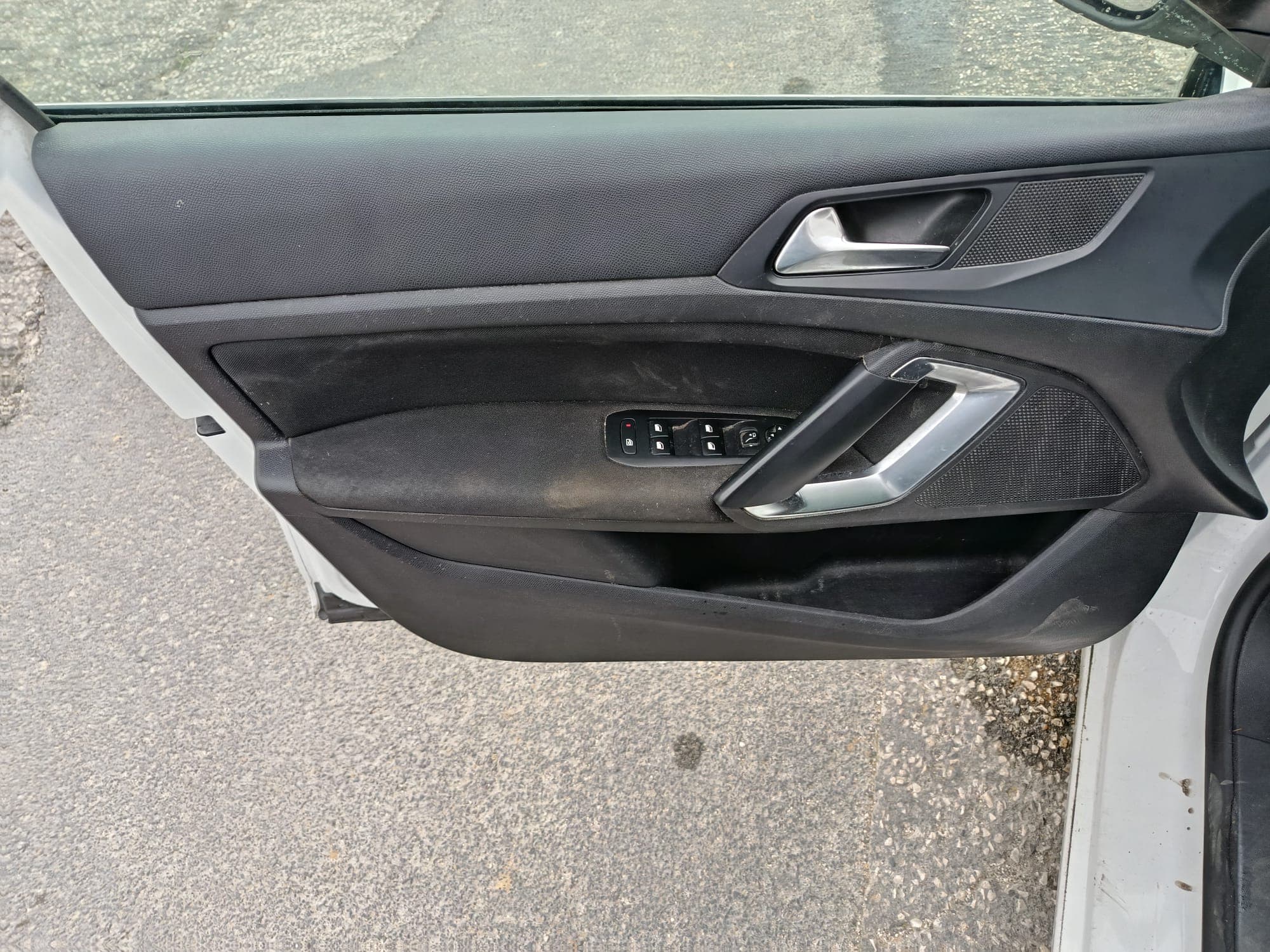 Peugeot 308 · Ano 2017 — image 14