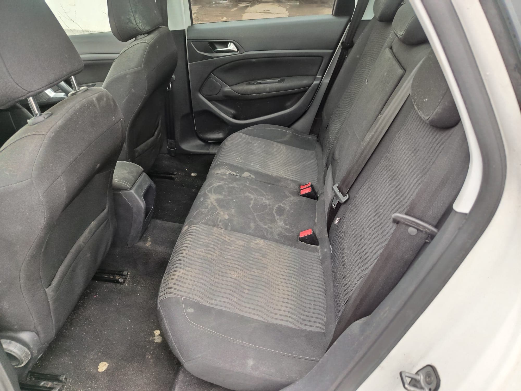 Peugeot 308 · Ano 2017 — image 26